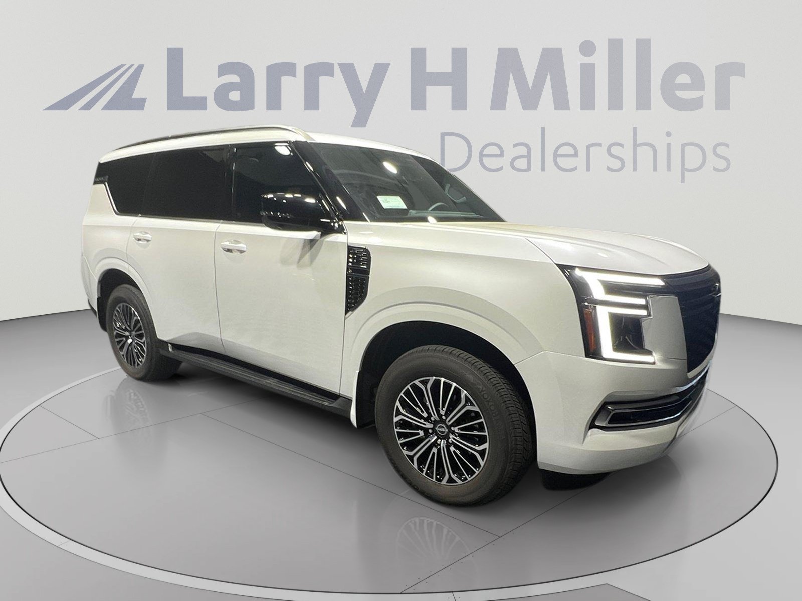 2026 Nissan Armada SL - Photo 8
