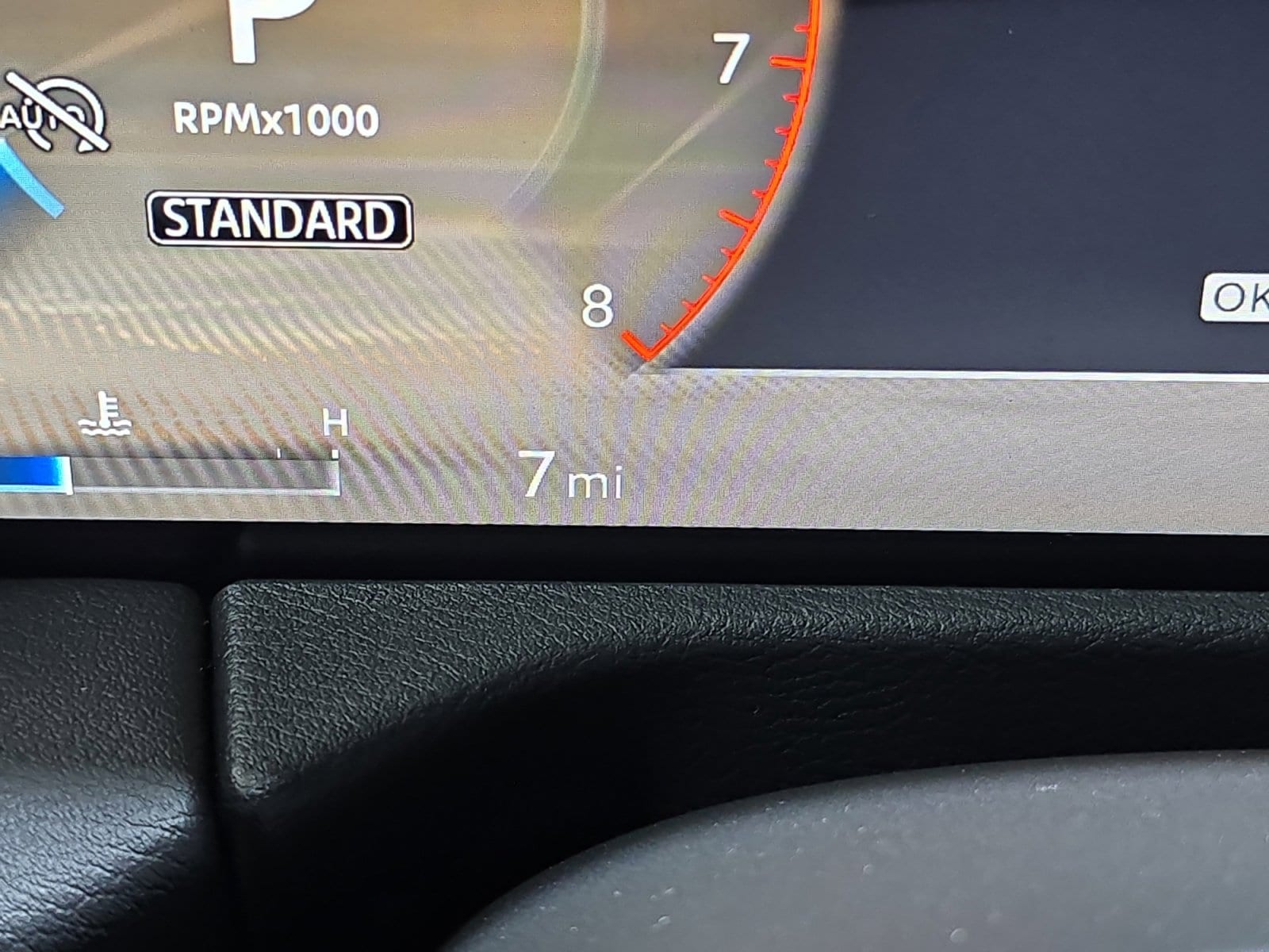 2025 Nissan Armada PRO-4X - Photo 12