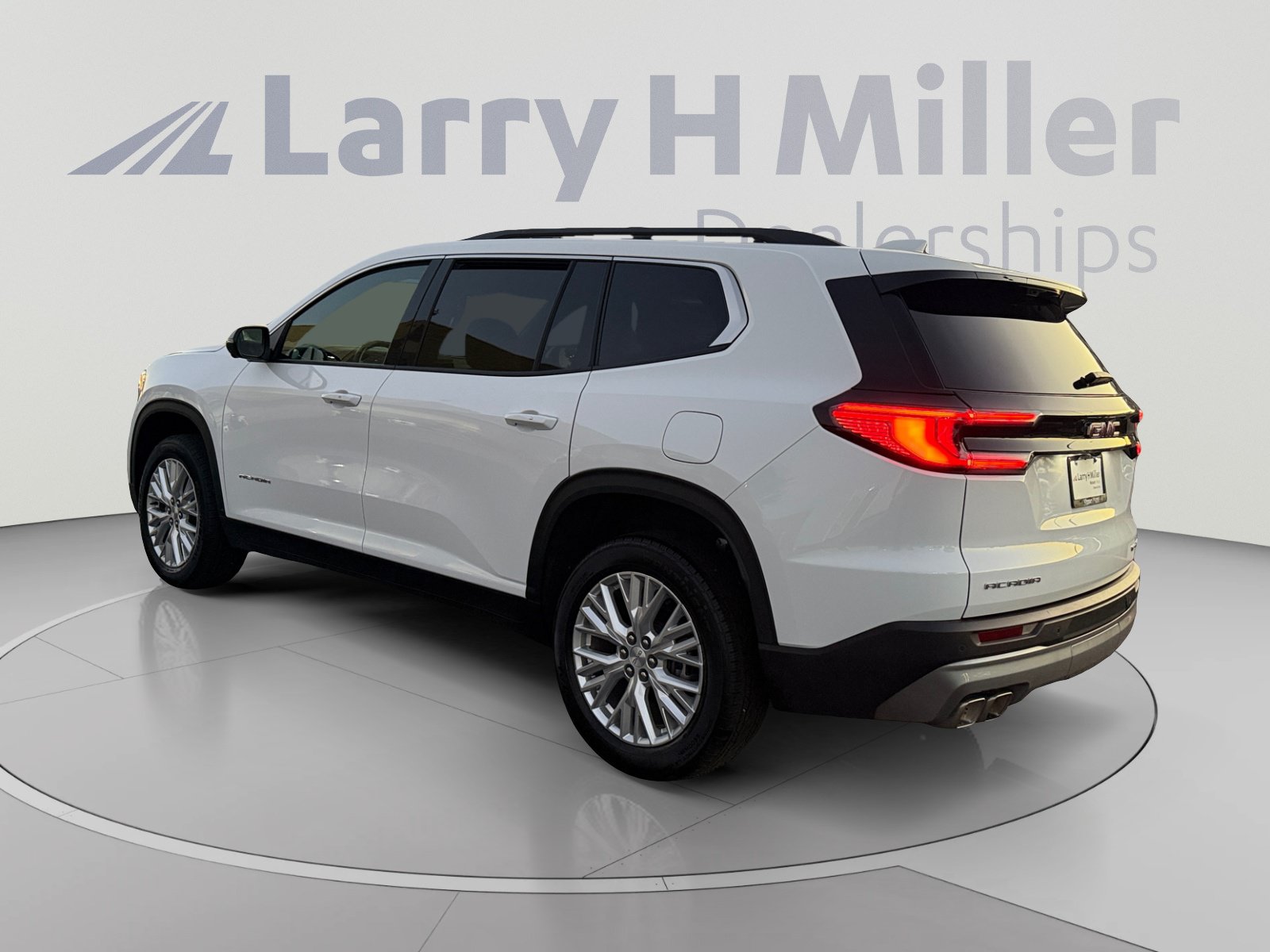 Used 2026 GMC Acadia Elevation SUV