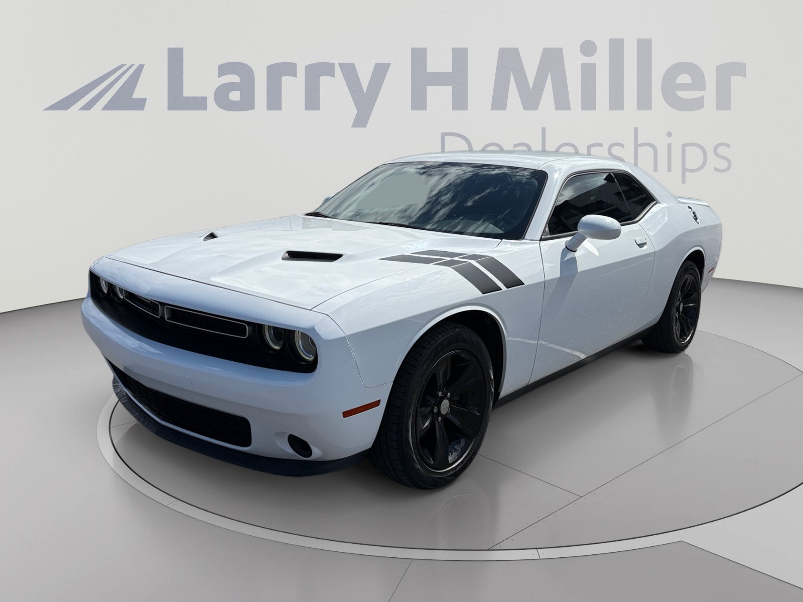 2019 Dodge Challenger SXT Coupe