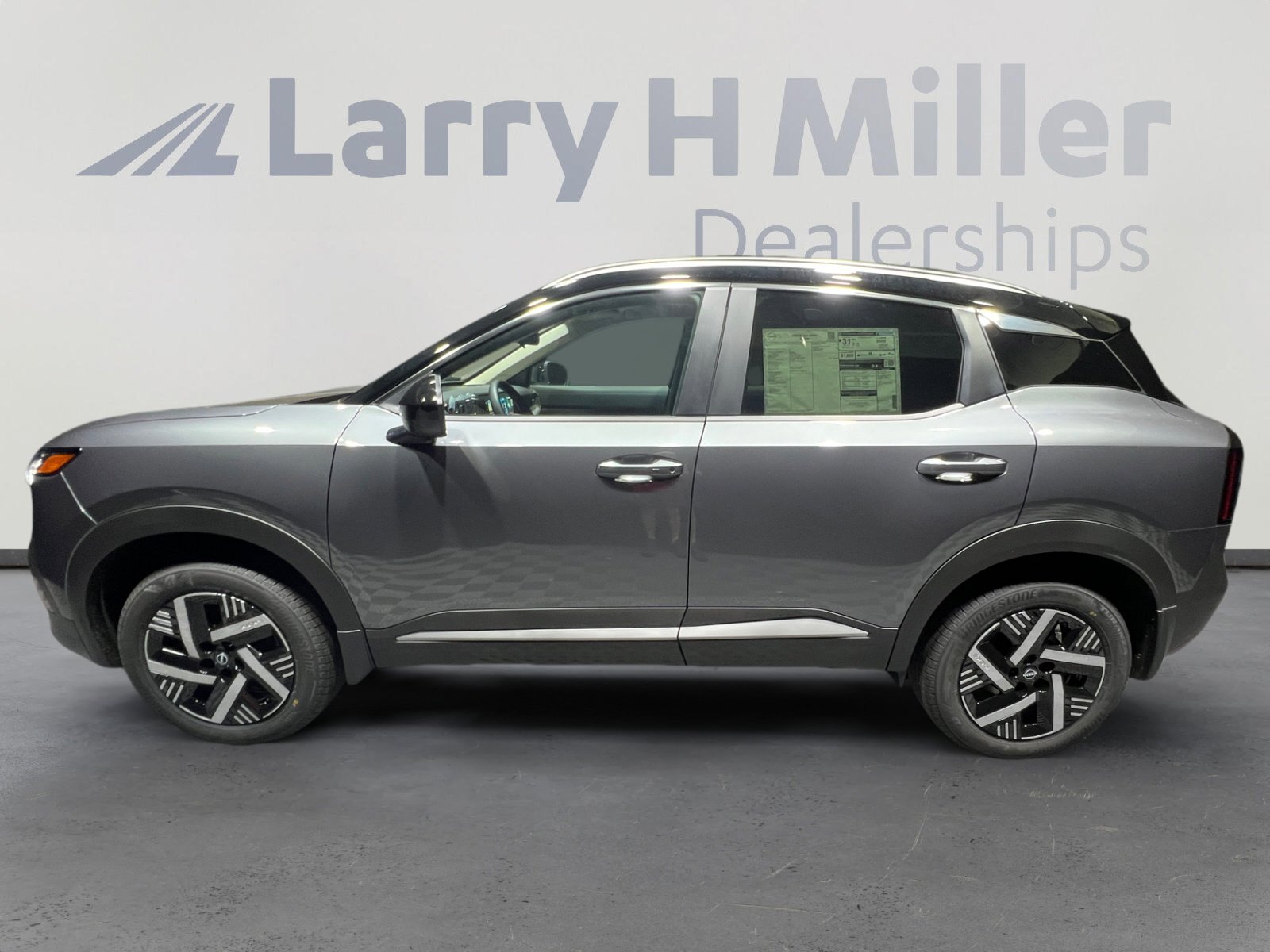 2026 Nissan Kicks SV photo 3