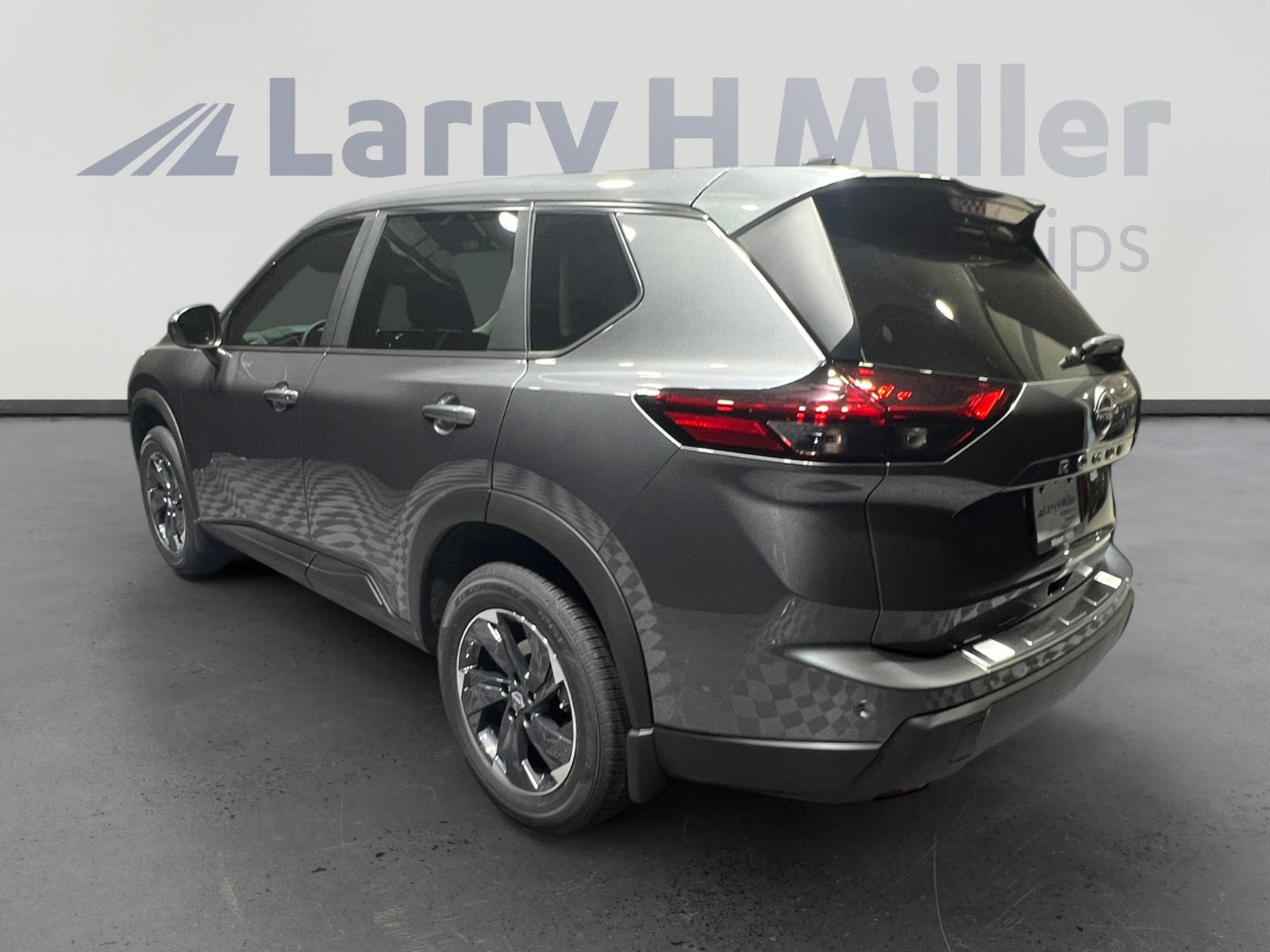 2026 Nissan Rogue SV photo 4