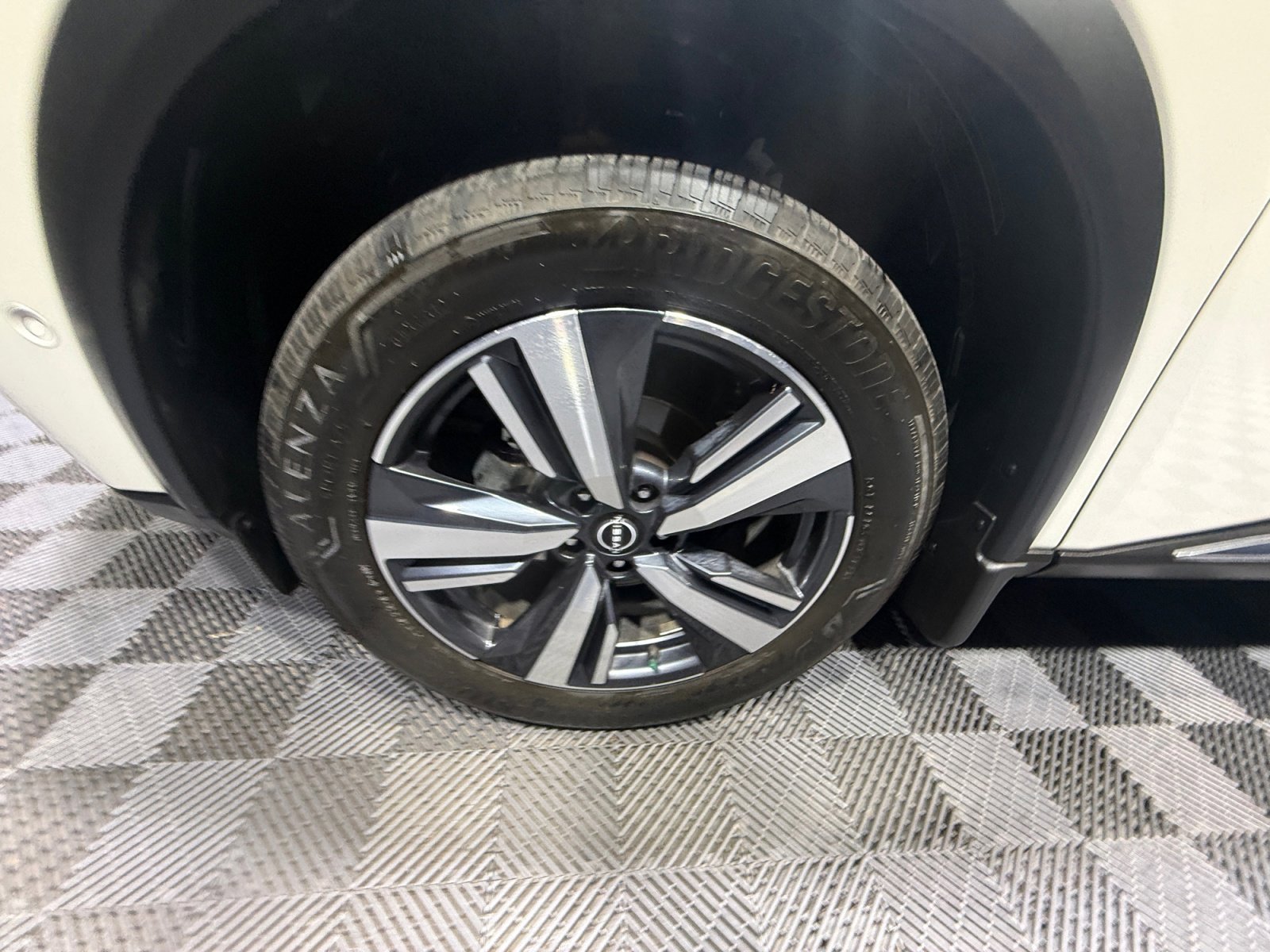 2023 Nissan Rogue Platinum - Photo 27