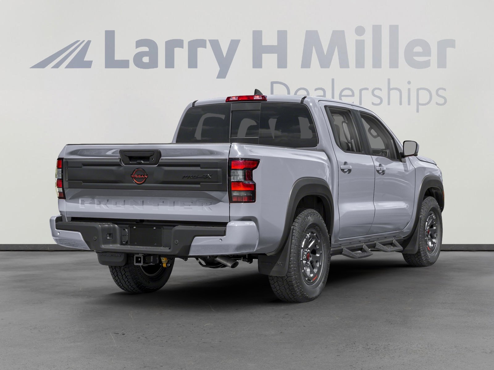 2026 Nissan Frontier PRO-4X photo 3