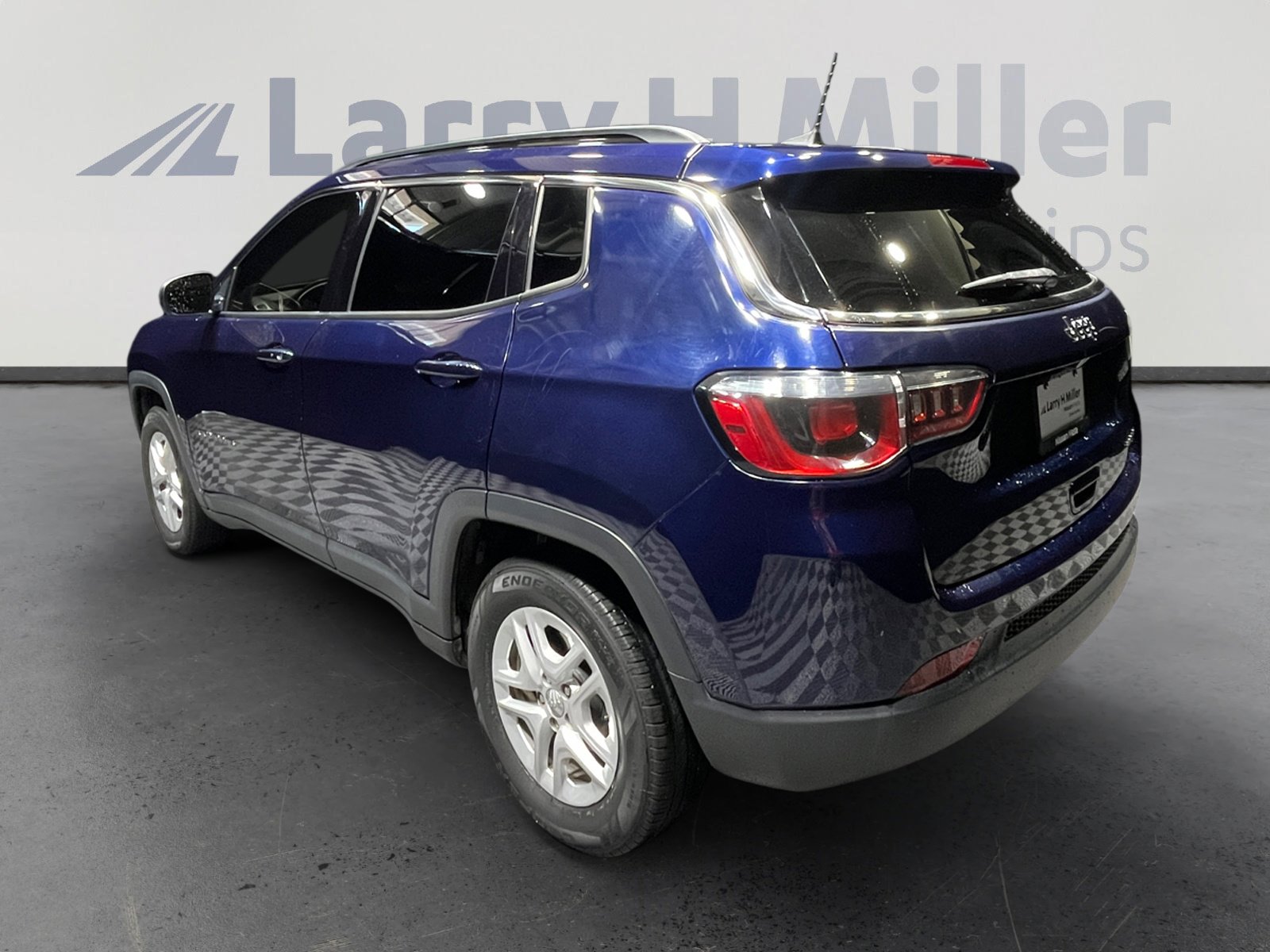 2019 Jeep Compass Sport photo 4