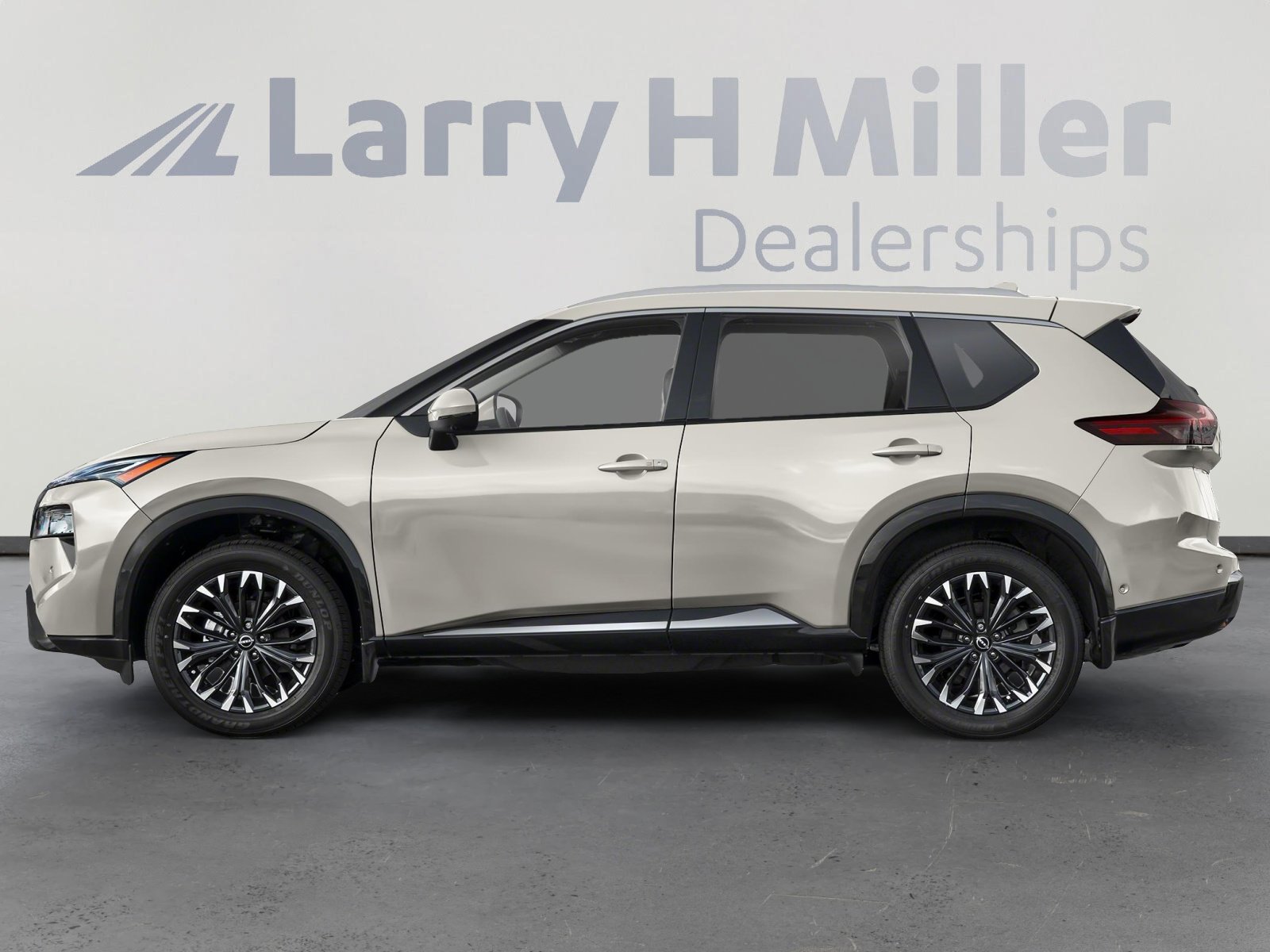 2026 Nissan Rogue Platinum photo 4