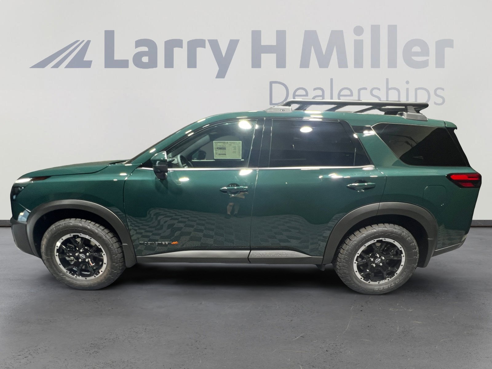2025 Nissan Pathfinder Rock Creek photo 3