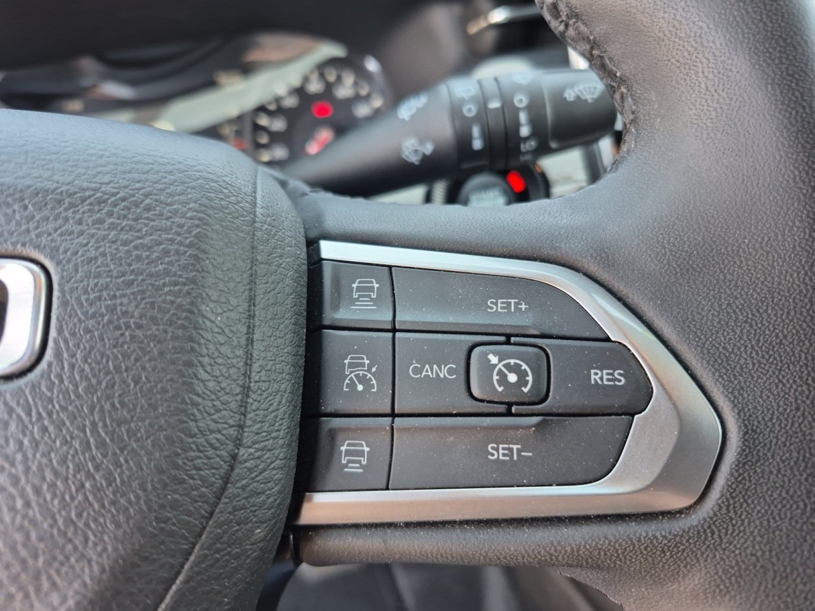 2025 Jeep Compass Limited - Photo 27
