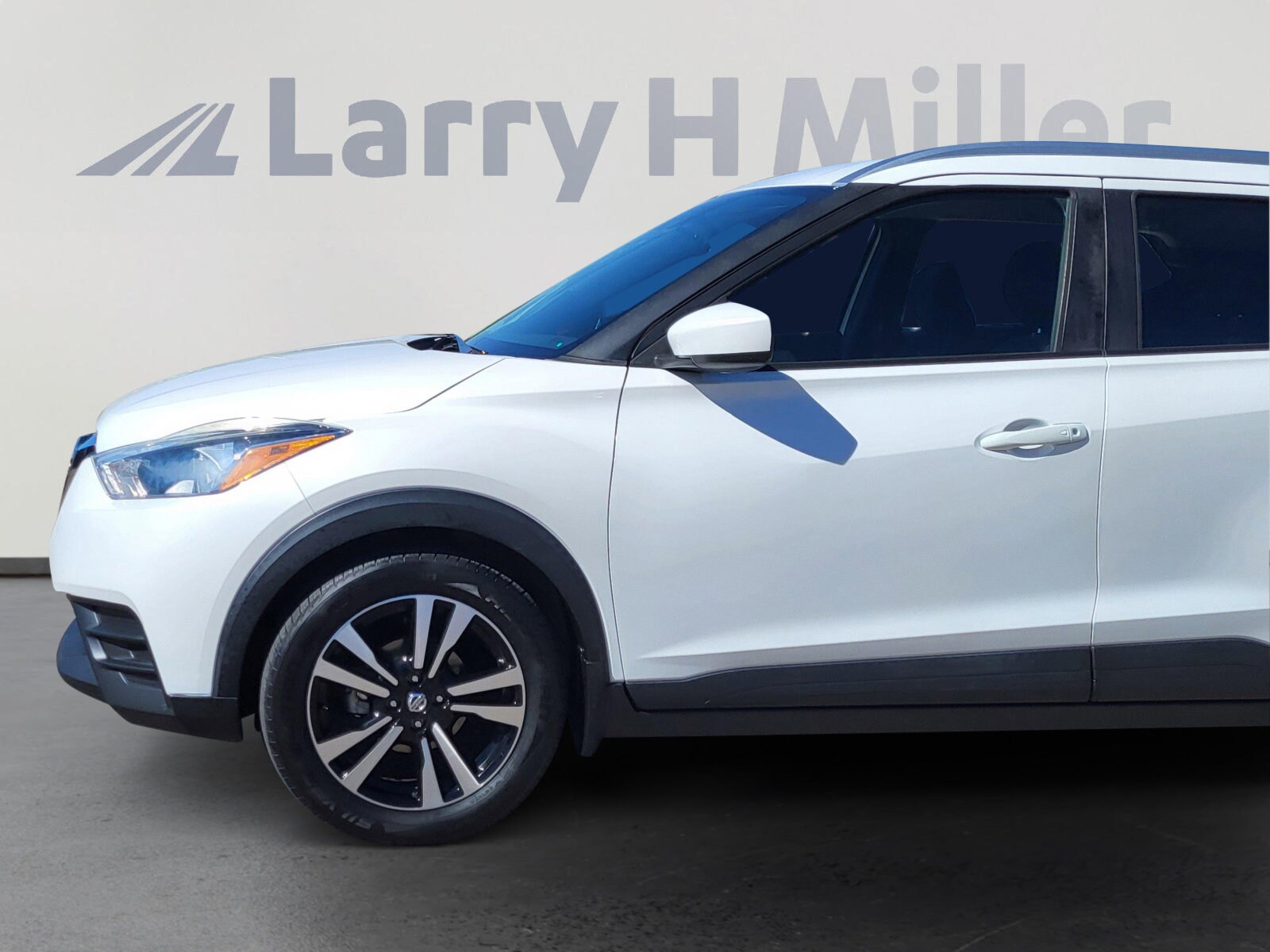 2018 Nissan Kicks SV photo 2