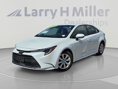 2025 Toyota Corolla LE Sedan