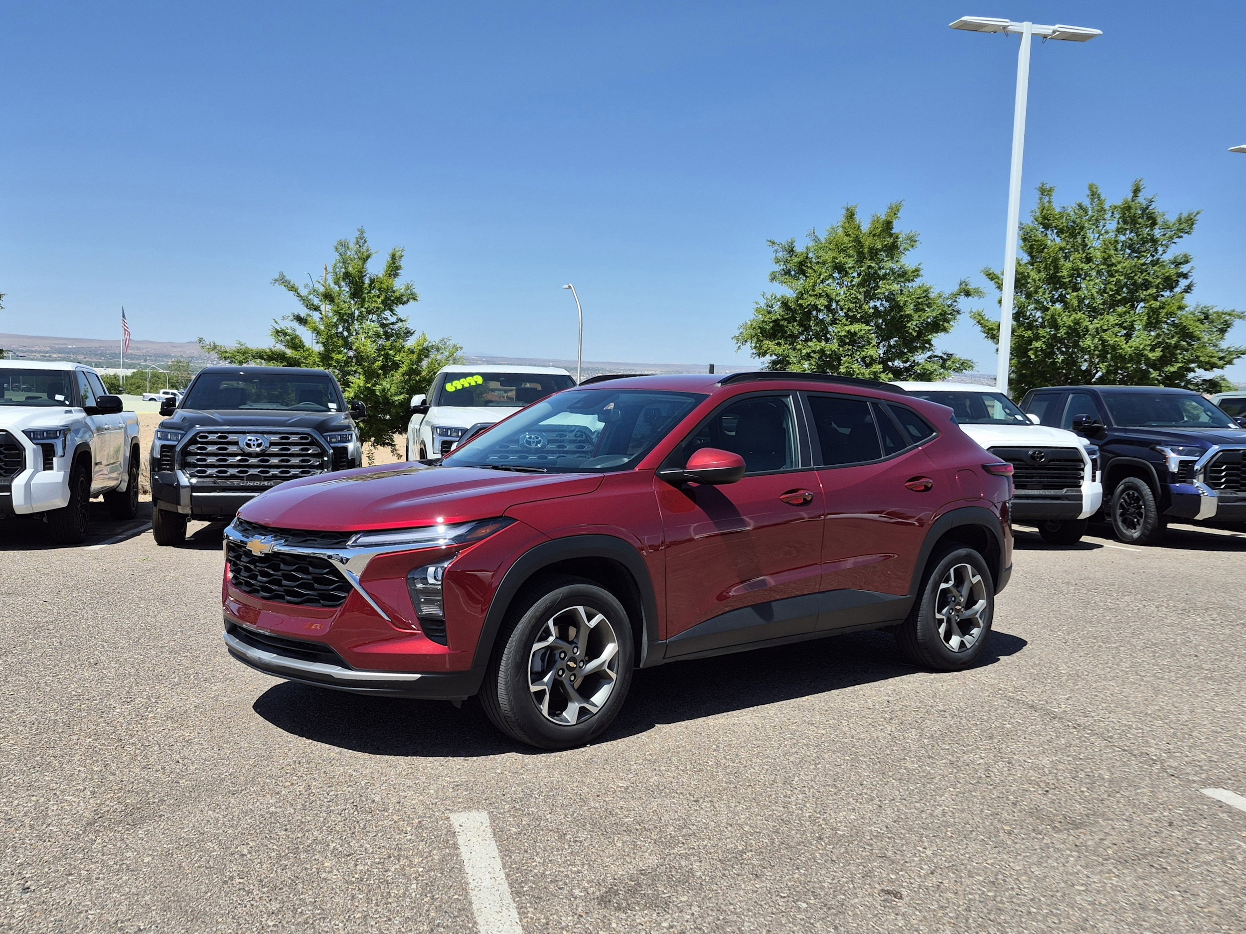 2025 Chevrolet Trax LT's photo