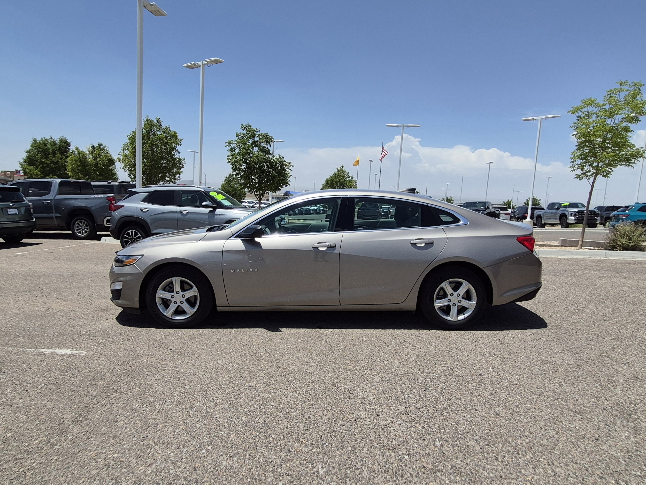 1G1ZB5ST2PF121358