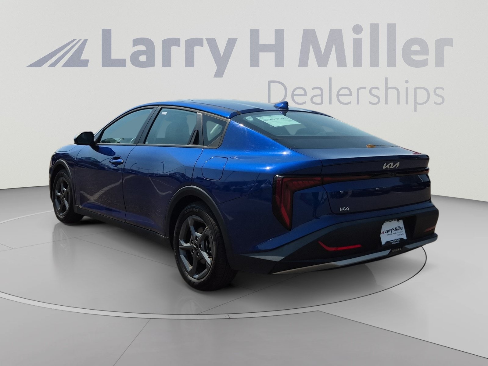 2025 Kia K4 LXS - Photo 3