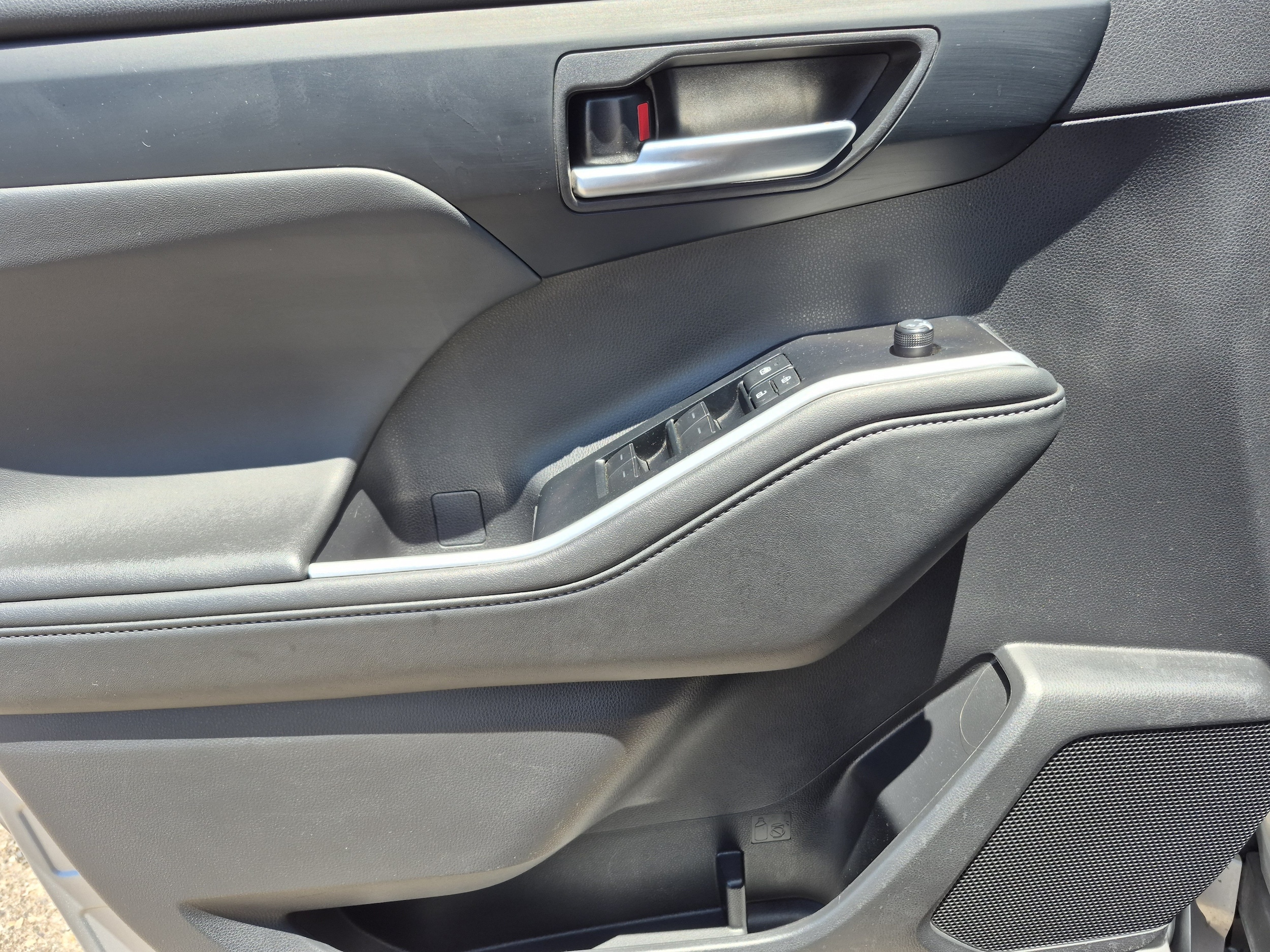 2025 Toyota Highlander 15