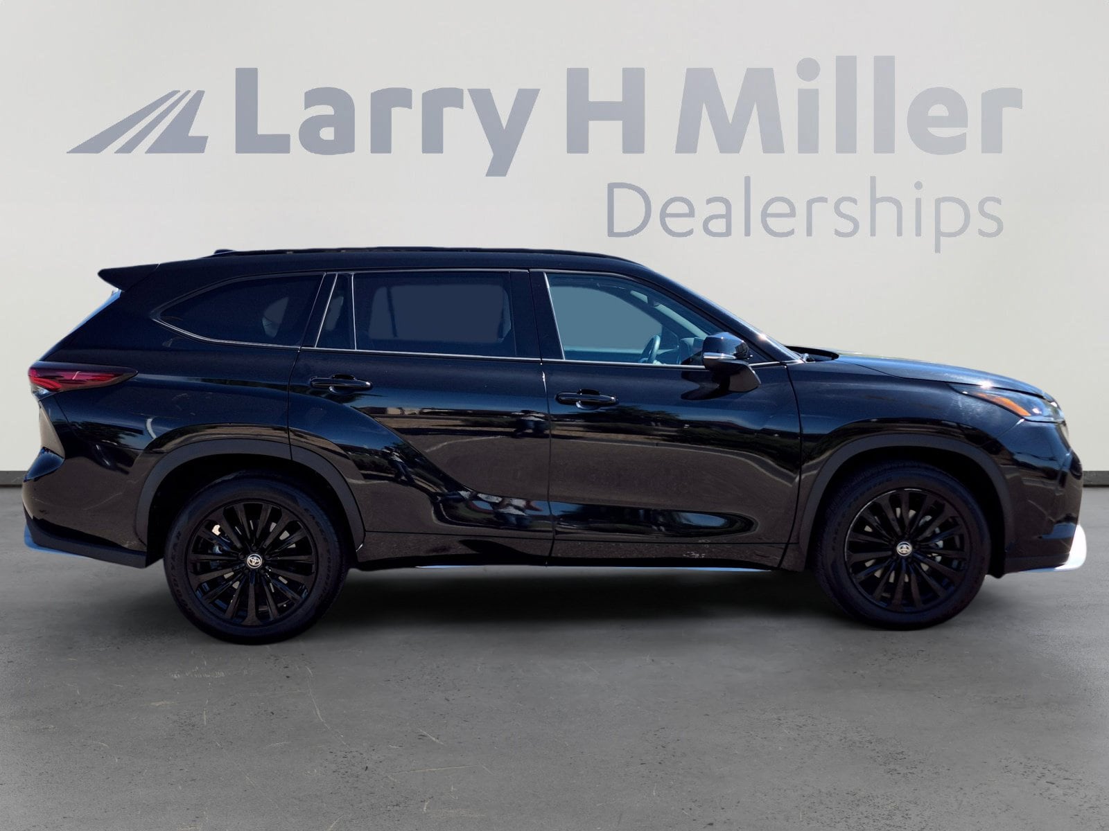 2025 Toyota Highlander 6