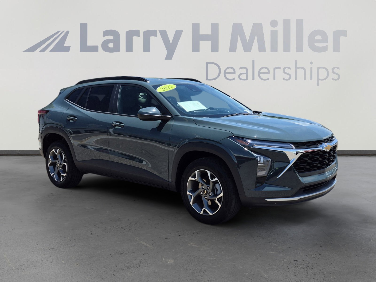 2025 Chevrolet Trax LT - Photo 7