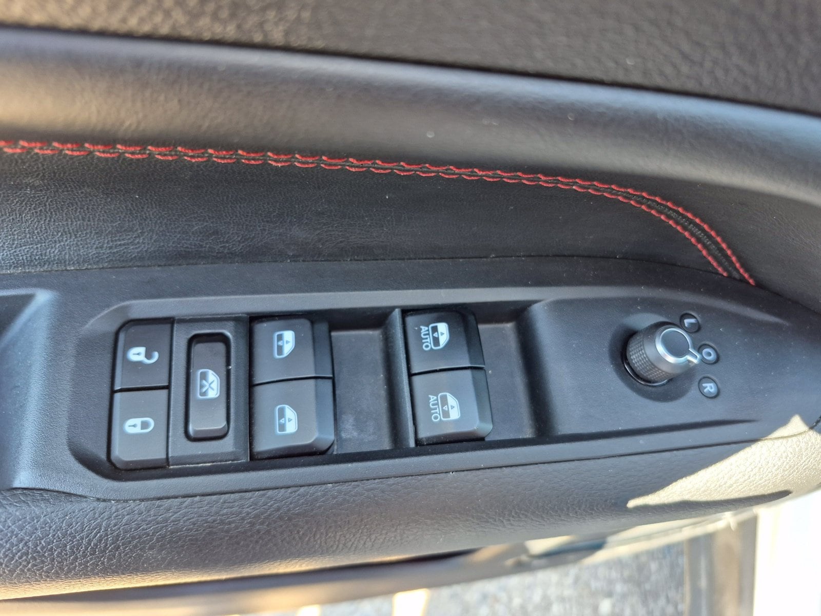 2025 Jeep Compass Trailhawk - Photo 13