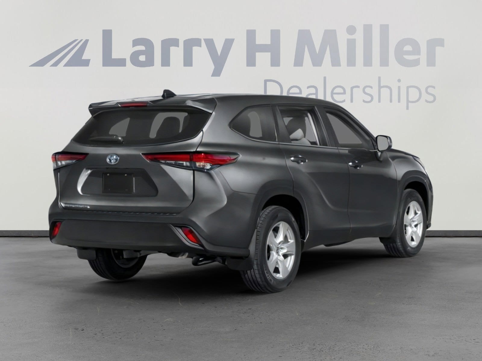 Used 2024 Toyota Highlander LE with VIN 5TDKDRAH1RS533412 for sale in Albuquerque, NM