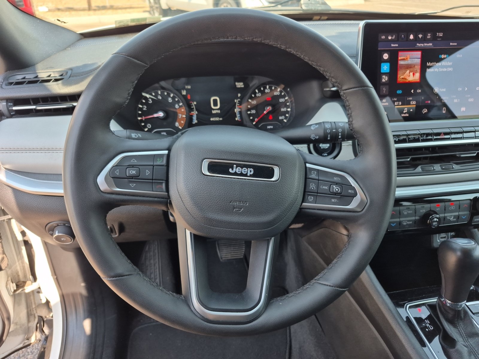 2025 Jeep Compass Limited - Photo 9