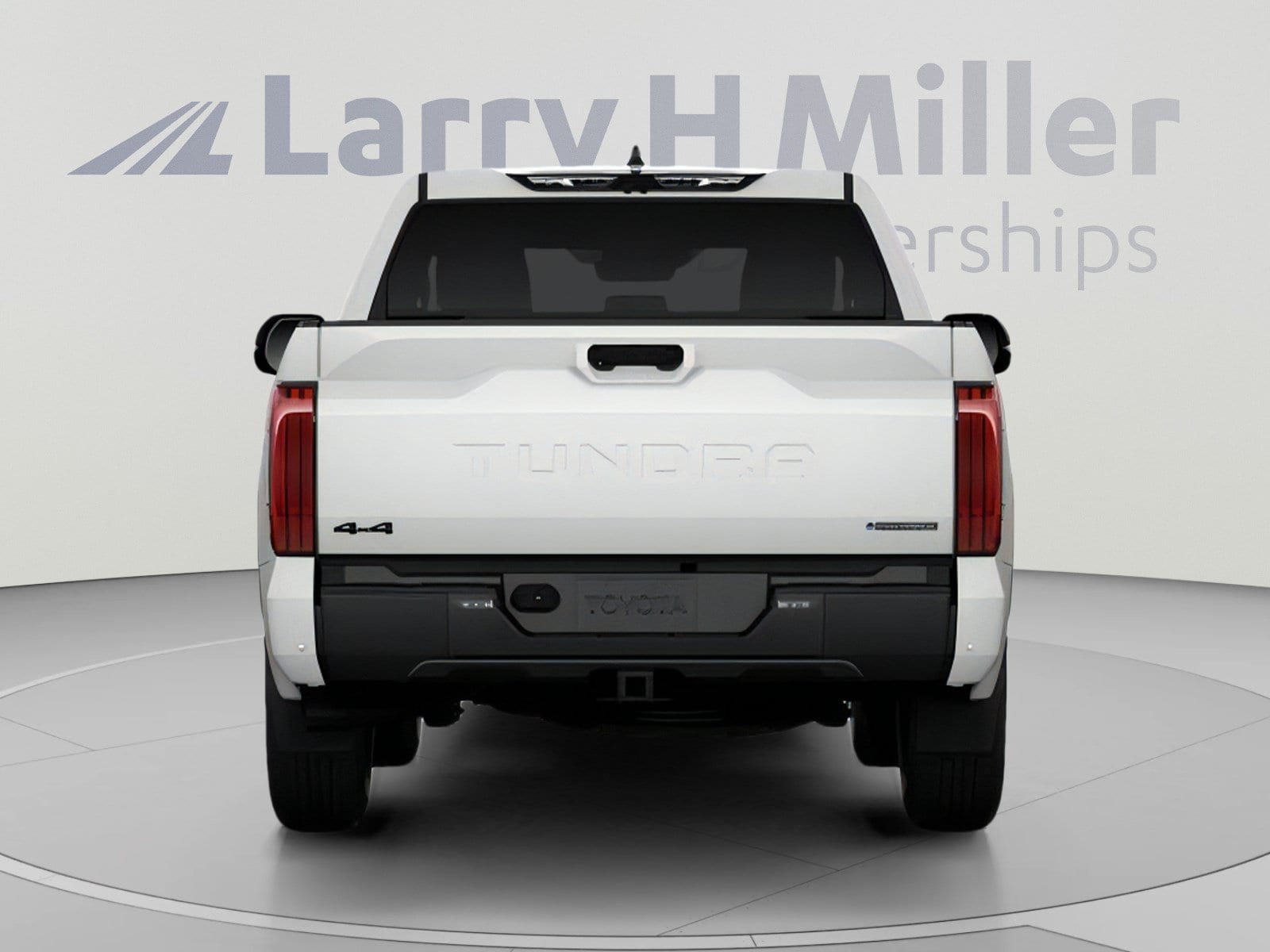 2026 Toyota Tundra Limited - Photo 8