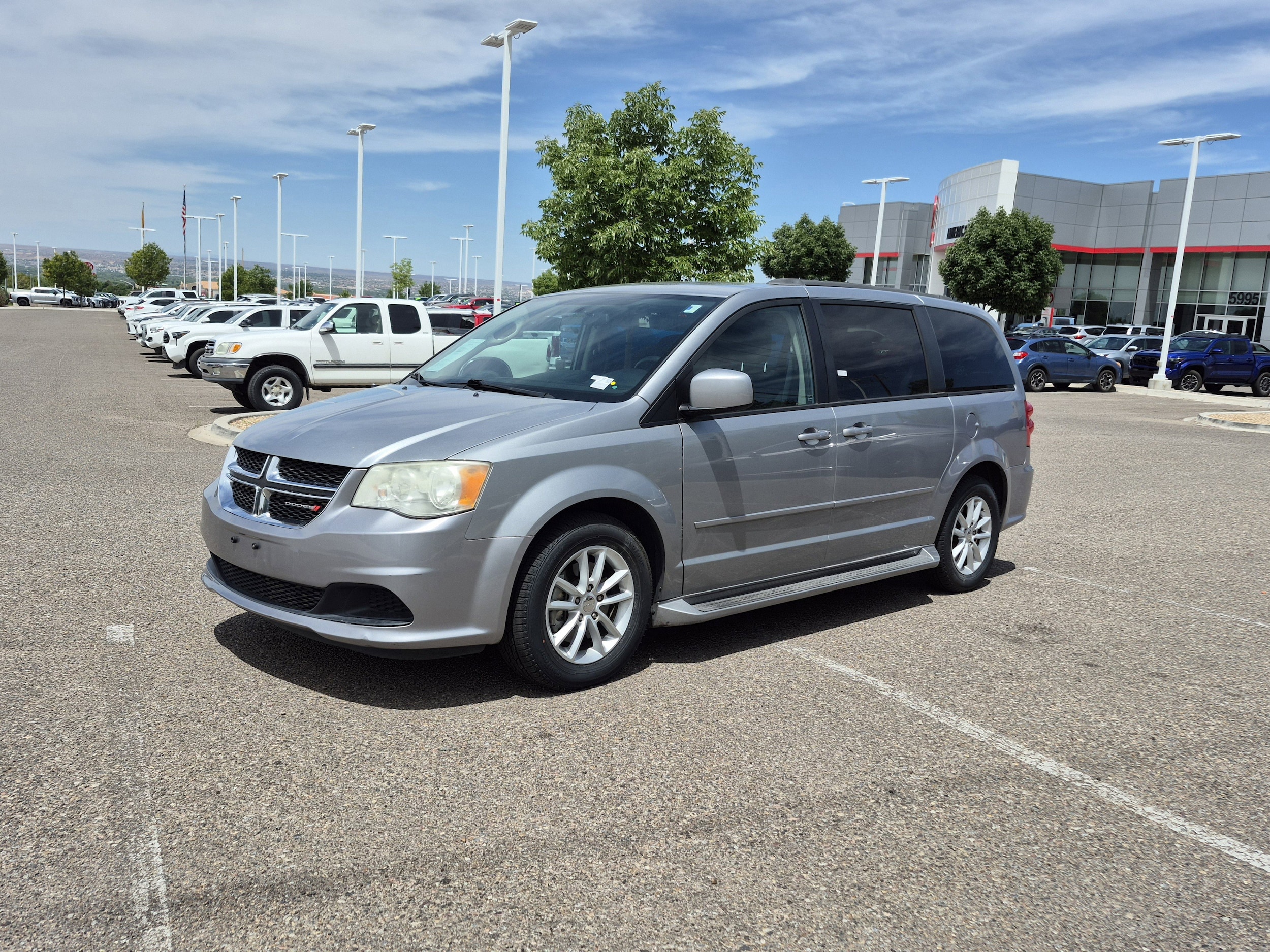 2014 Dodge Grand Caravan SXT's photo