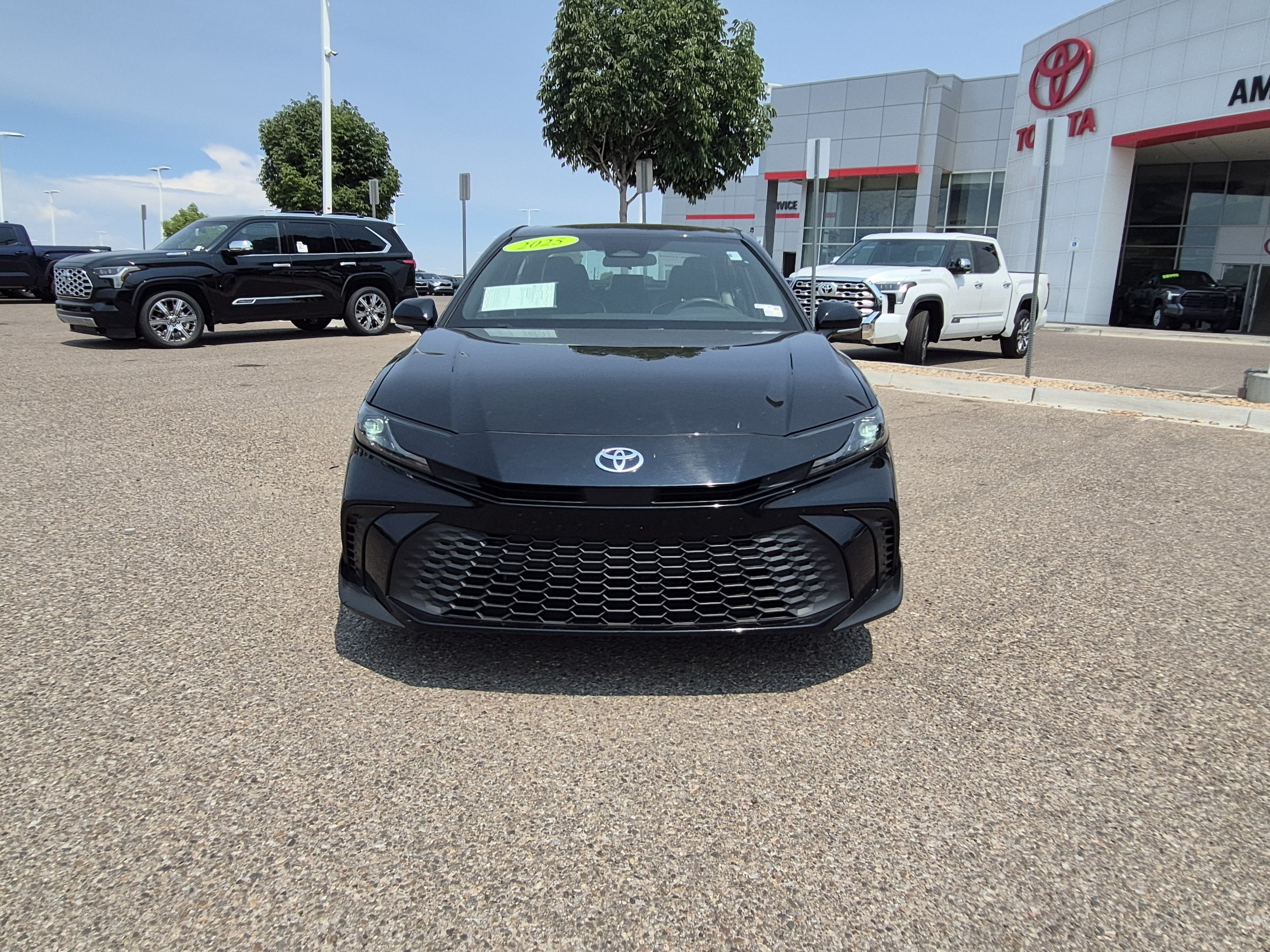 2025 Toyota Camry 8