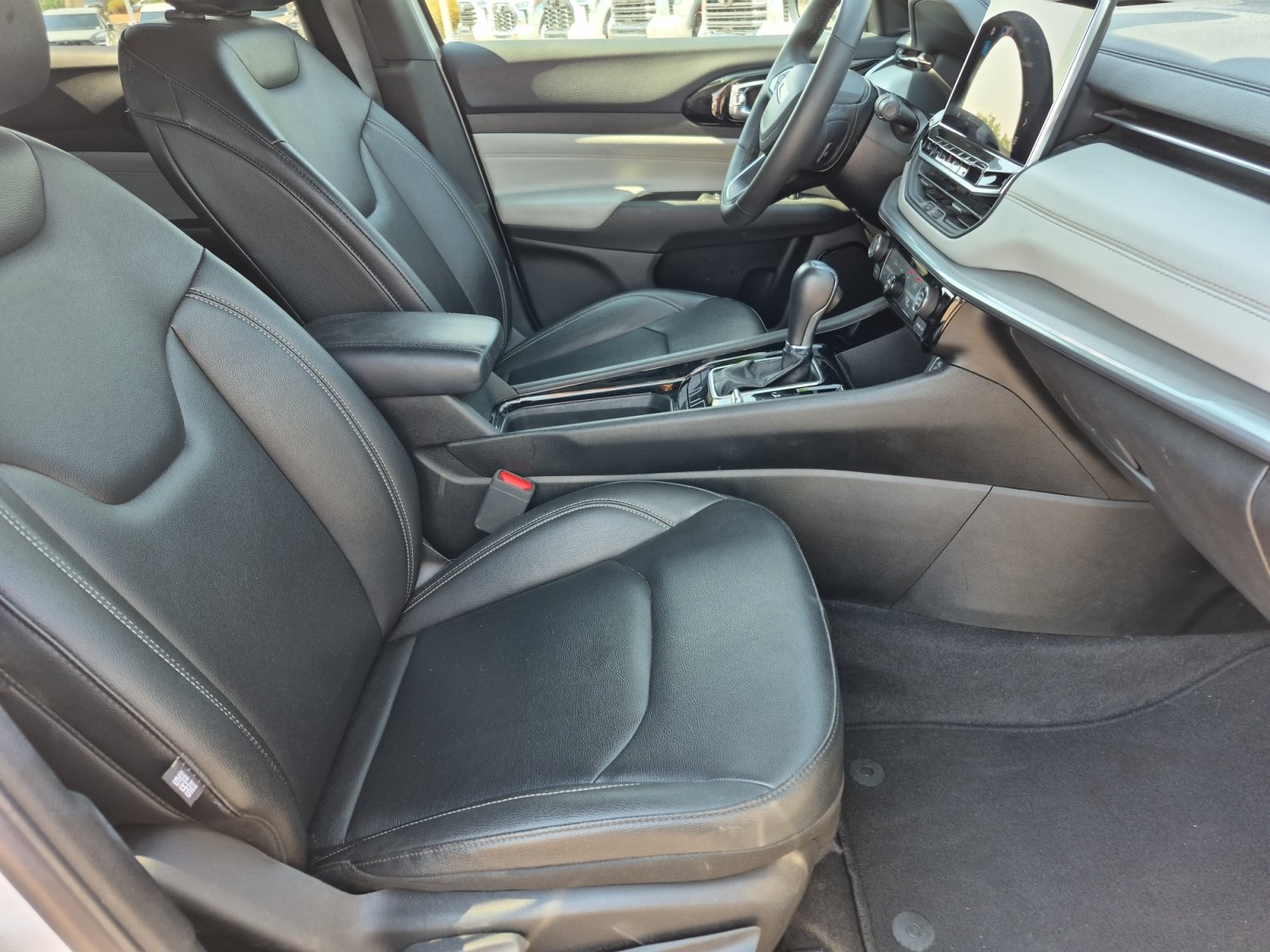 2025 Jeep Compass Limited - Photo 24