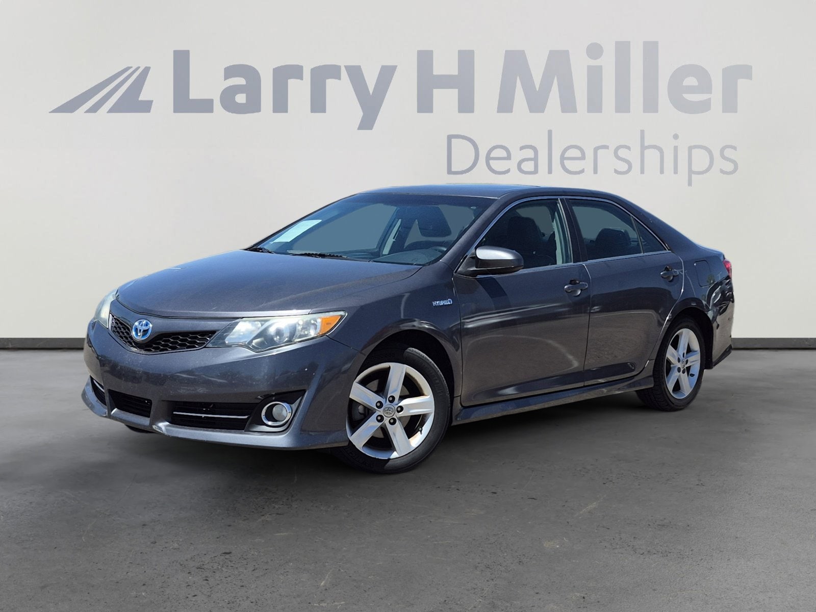 2014 Toyota Camry 2.5 Auto SE Hybrid's photo