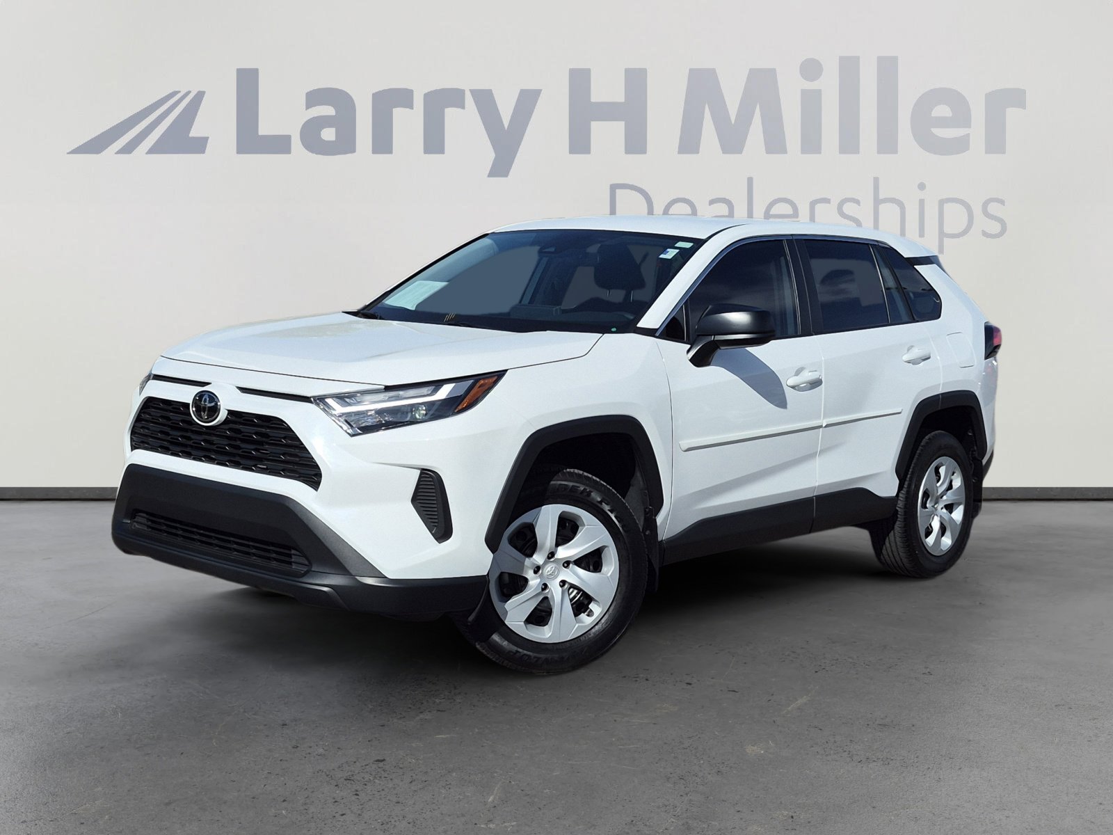 2023 Toyota RAV4 LE FWD's photo
