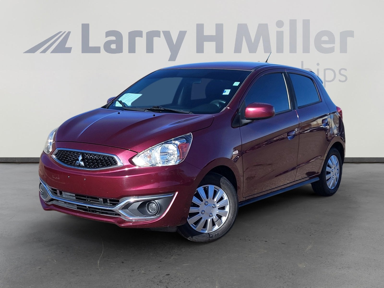 2019 Mitsubishi Mirage ES's photo