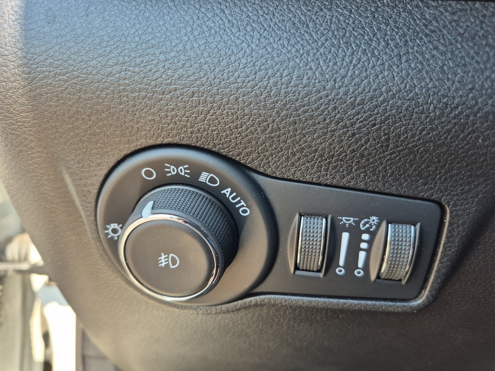 2025 Jeep Compass Limited - Photo 34