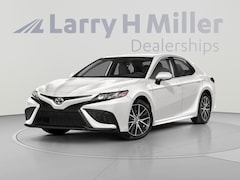 2023 Toyota Camry SE Sedan