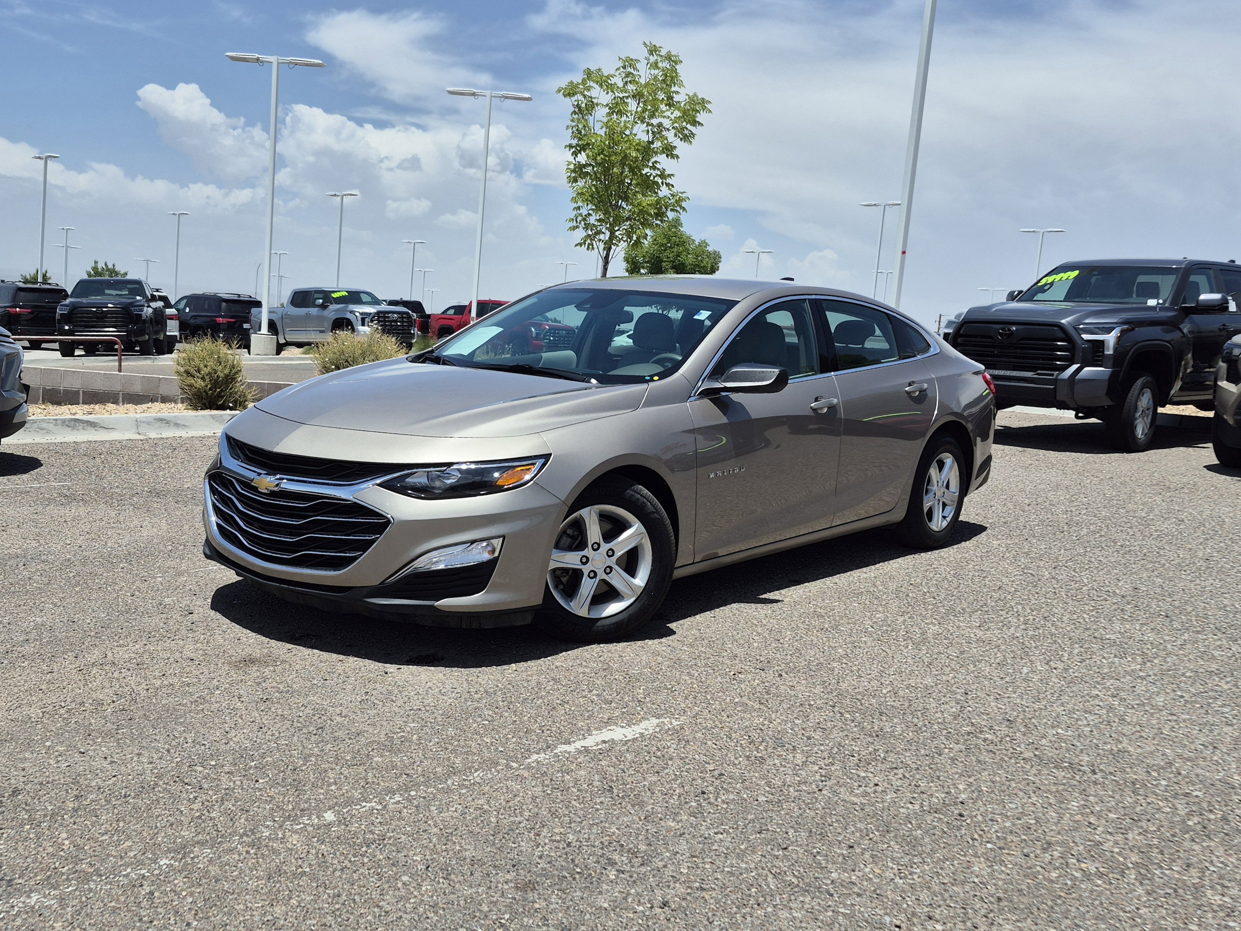 2023 Chevrolet Malibu 1LS's photo