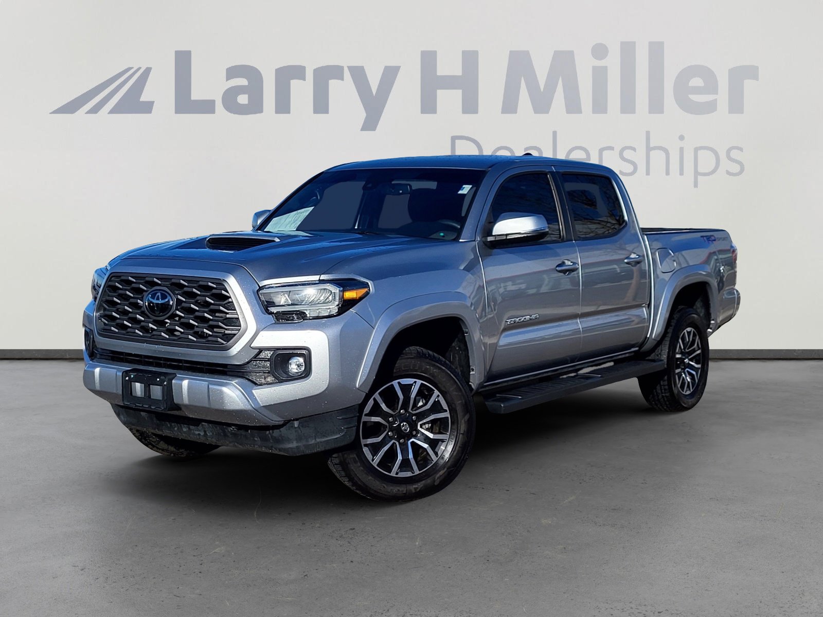 2023 Toyota Tacoma TRD Sport's photo