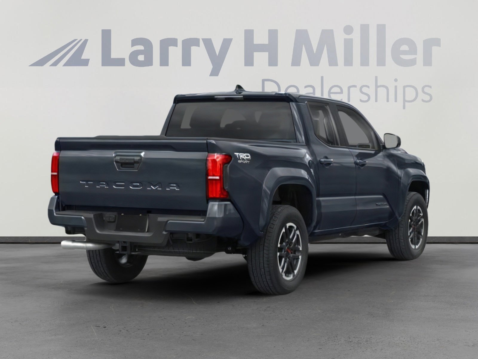 2025 Toyota Tacoma SR5 Double Cab photo 2