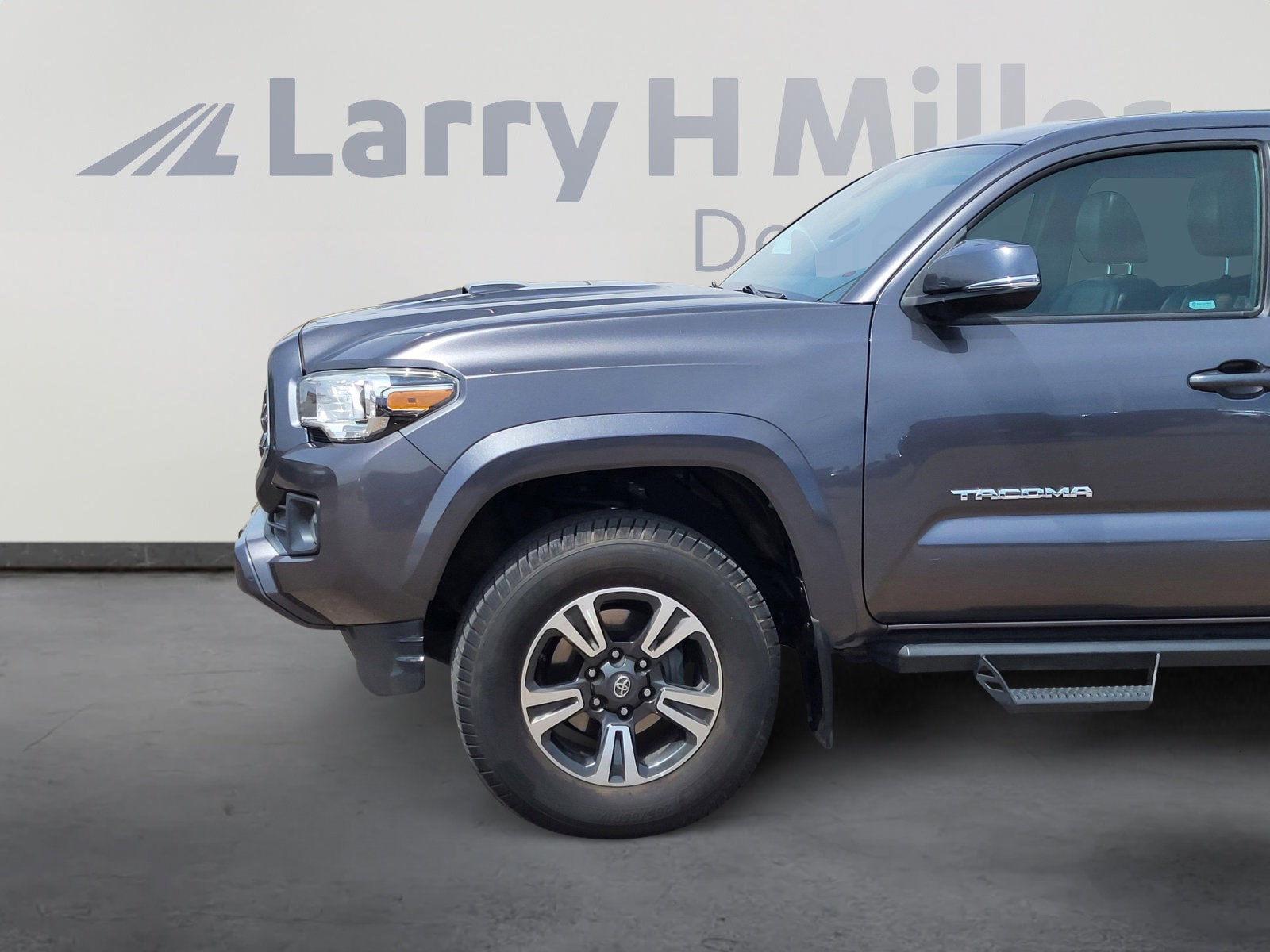 Used 2019 Toyota Tacoma TRD Sport with VIN 5TFCZ5AN1KX204150 for sale in Albuquerque, NM