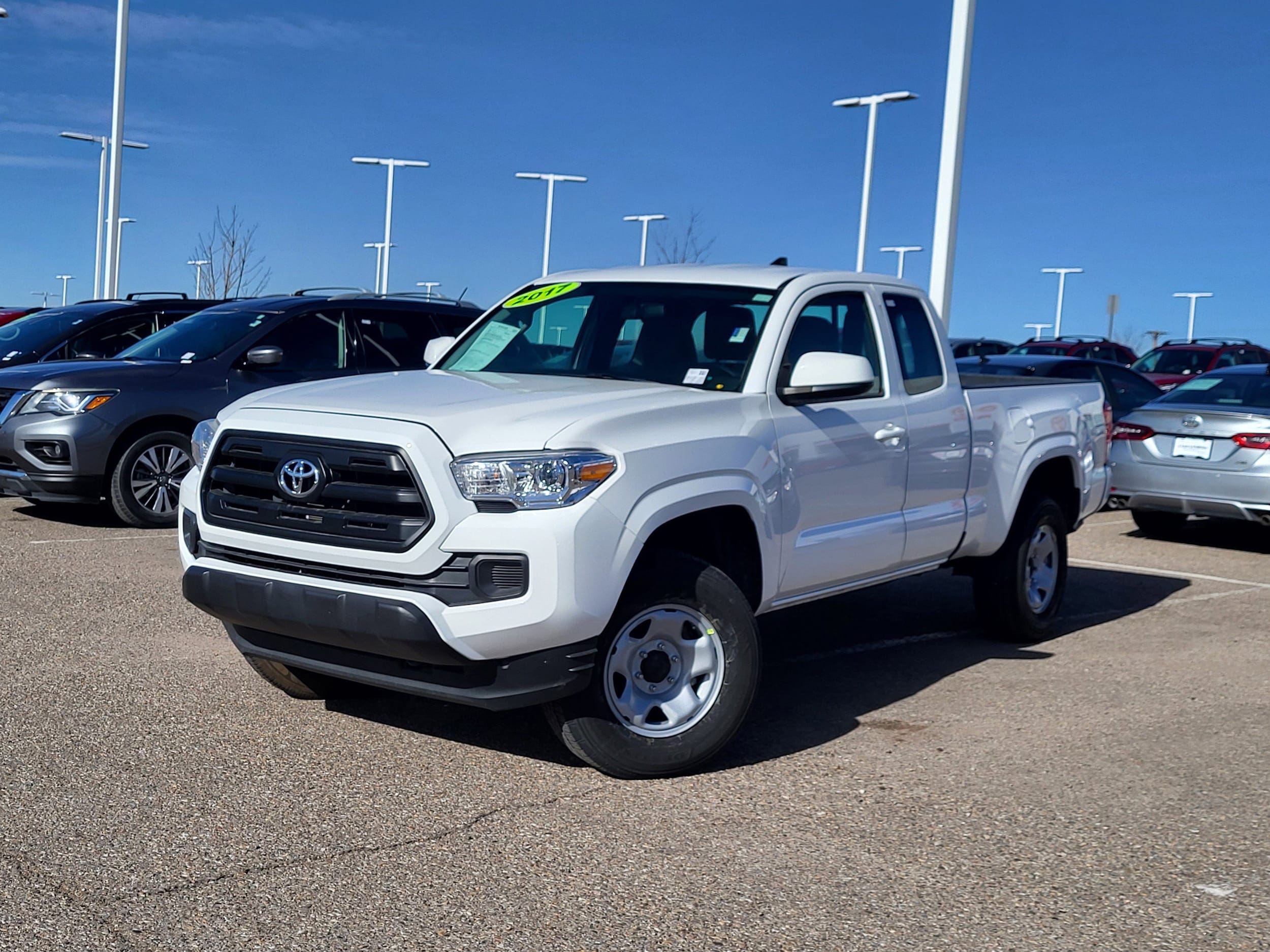 2017 Toyota Tacoma SR's photo