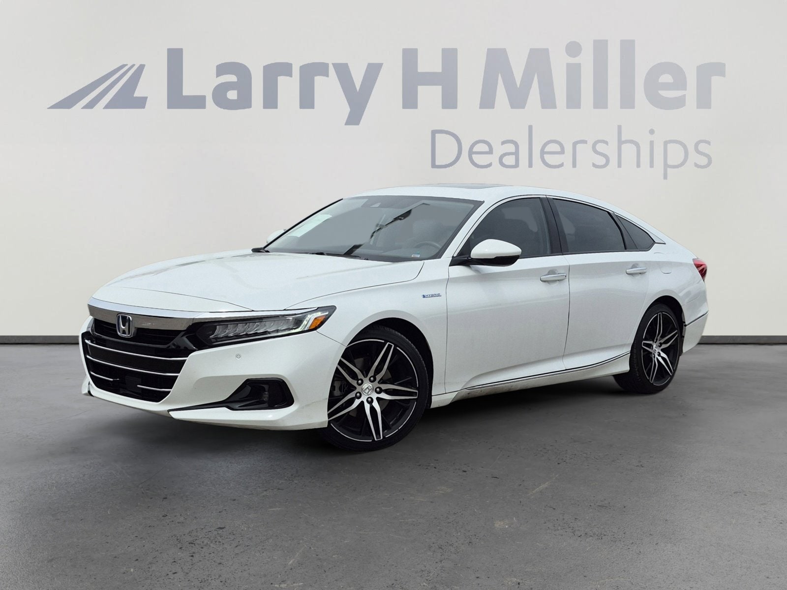 2022 Honda Accord Hybrid Touring's photo