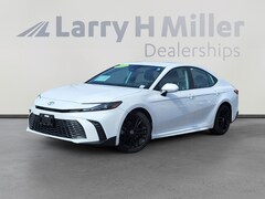 2025 Toyota Camry SE Sedan