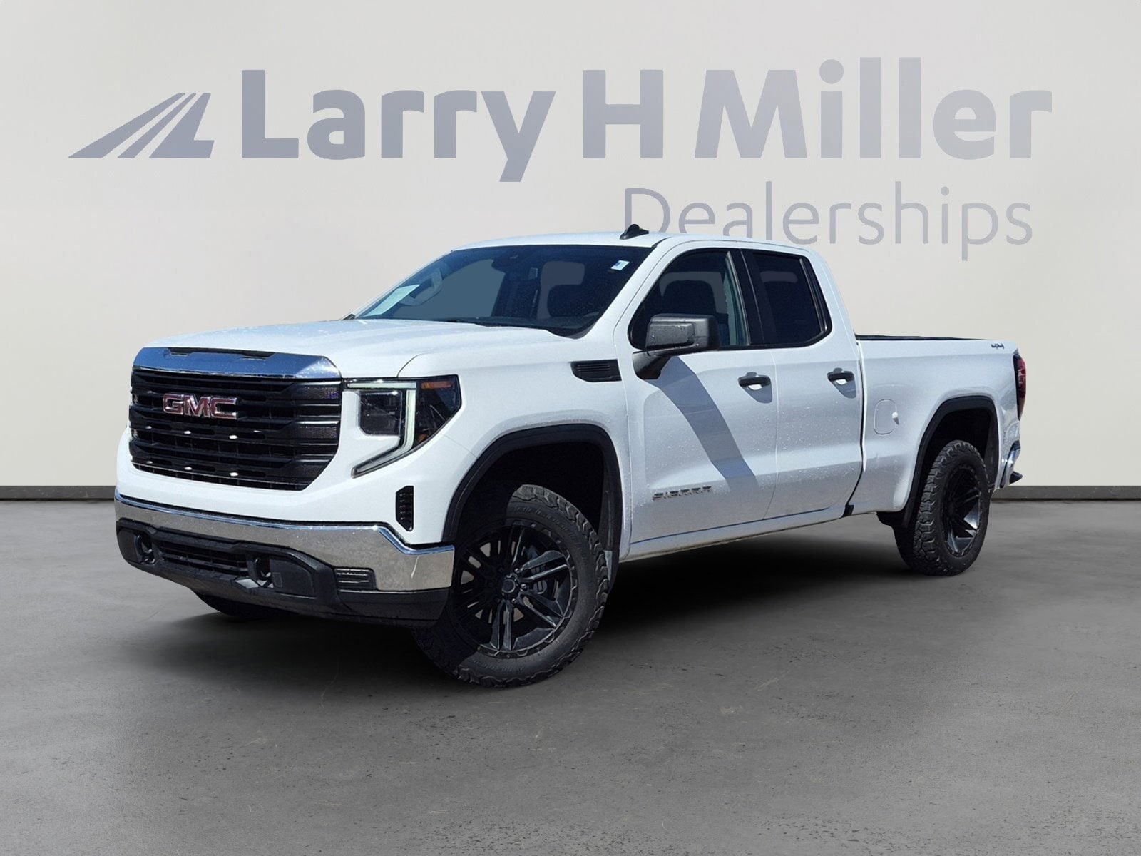 2024 GMC Sierra 4WD Double Cab Standard Box Pro's photo