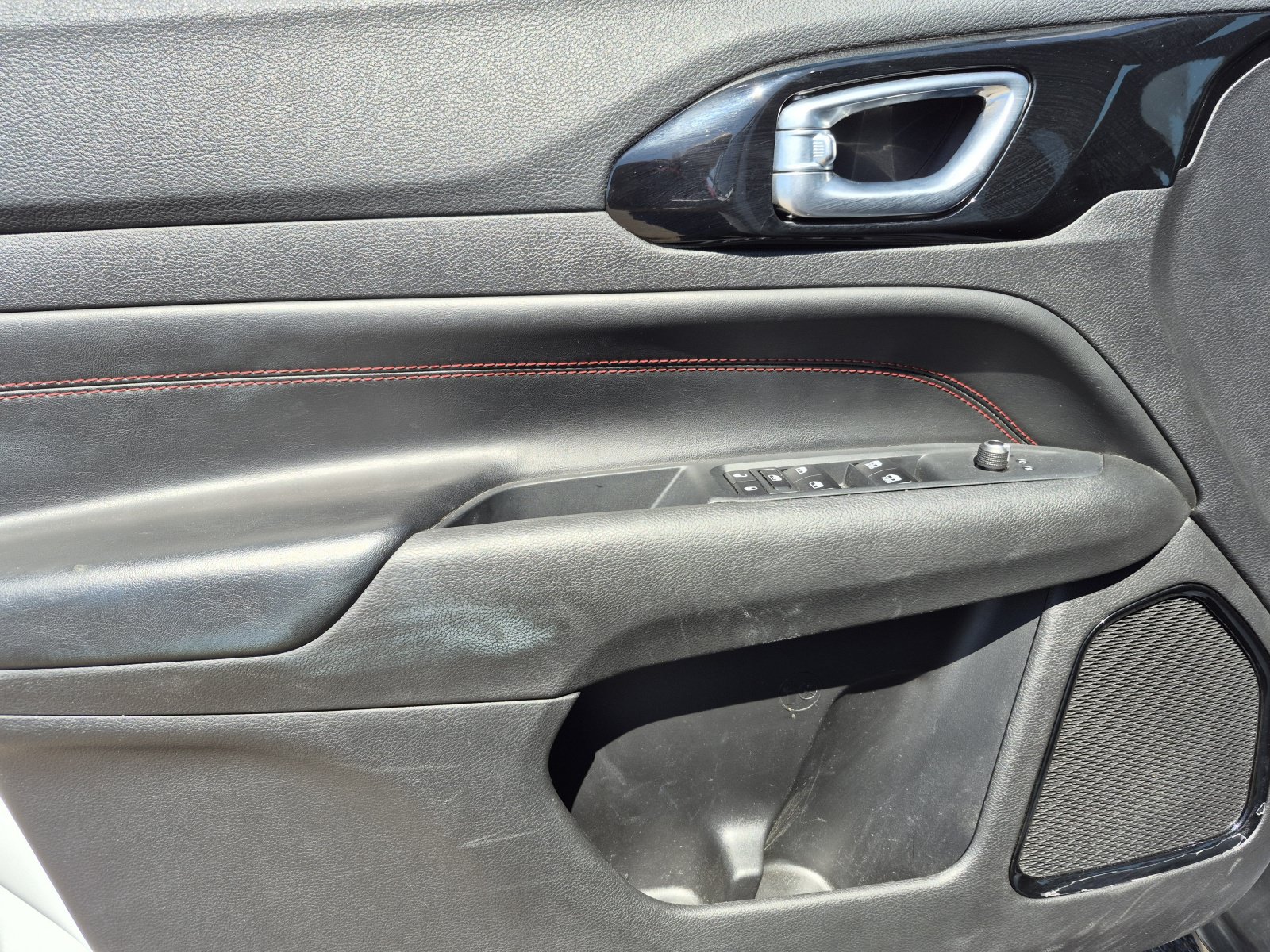 2025 Jeep Compass Trailhawk - Photo 14