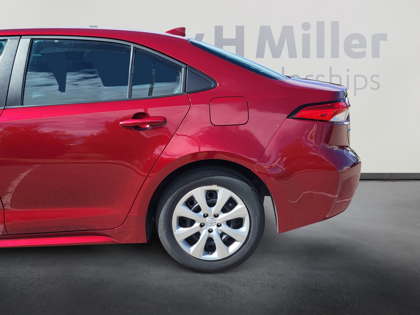 2024 Toyota Corolla LE photo 4
