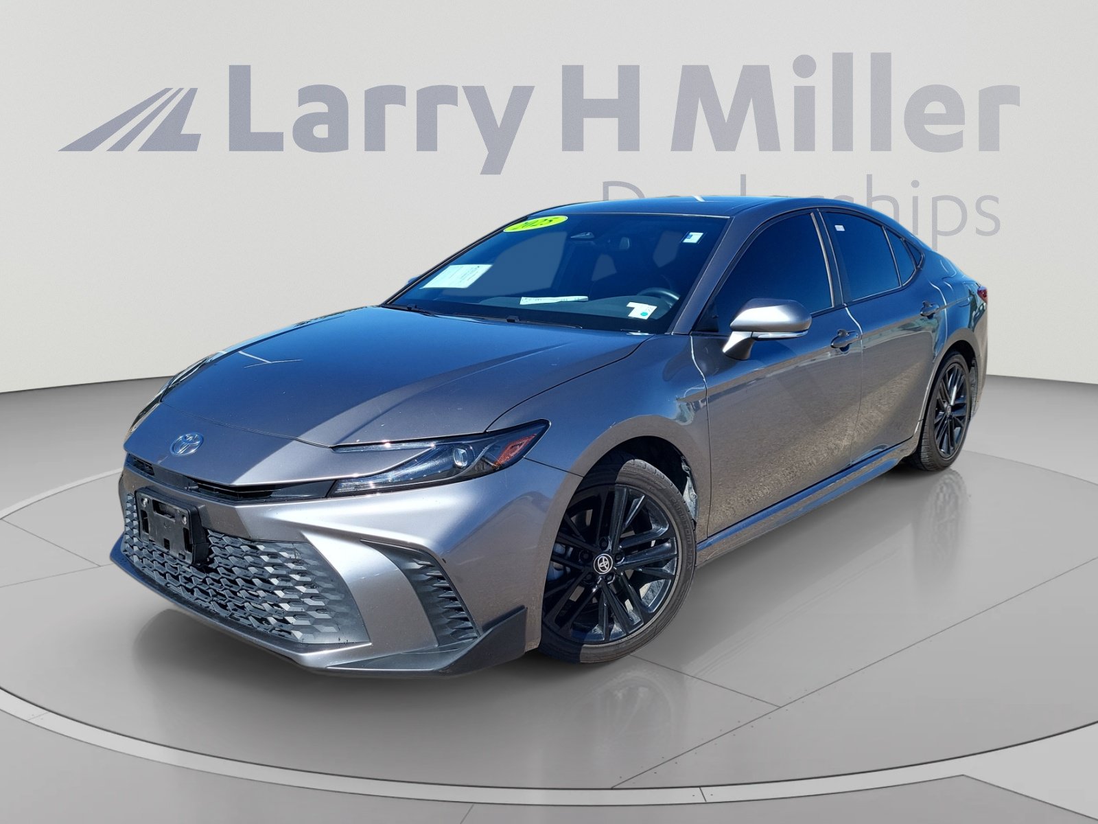 2025 Toyota Camry SE Sedan