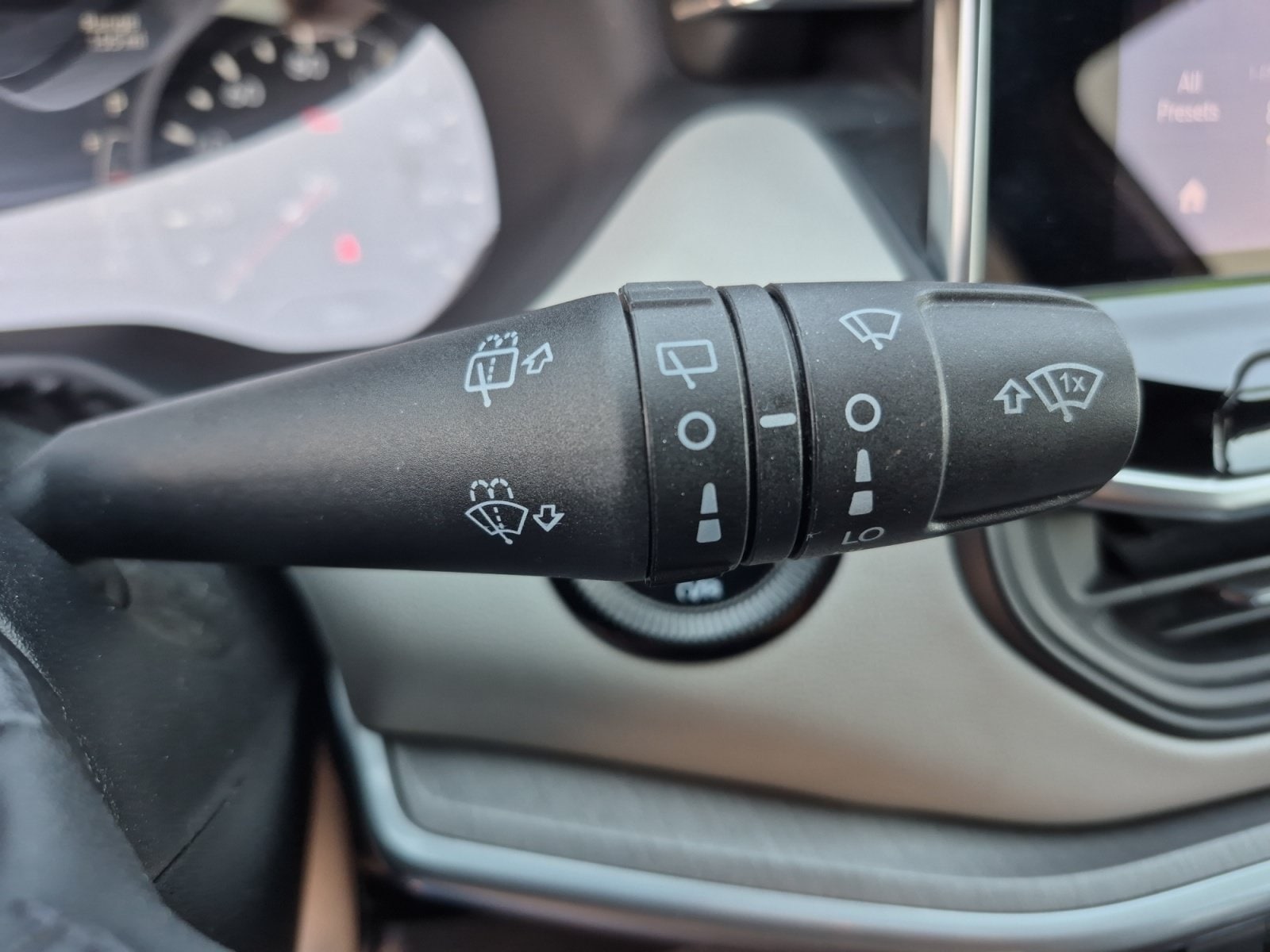 2025 Jeep Compass Limited - Photo 32