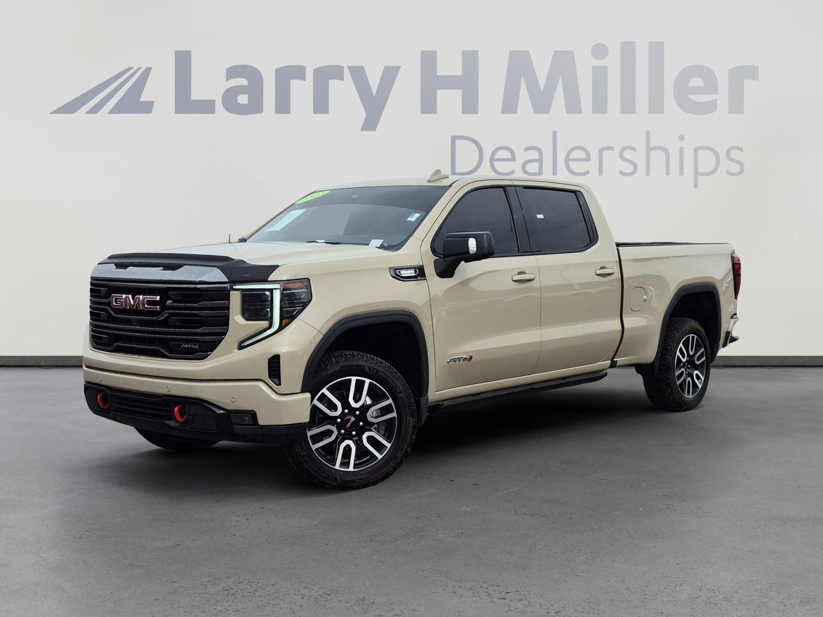 2023 GMC Sierra 4WD Crew Cab Short Box AT4's photo