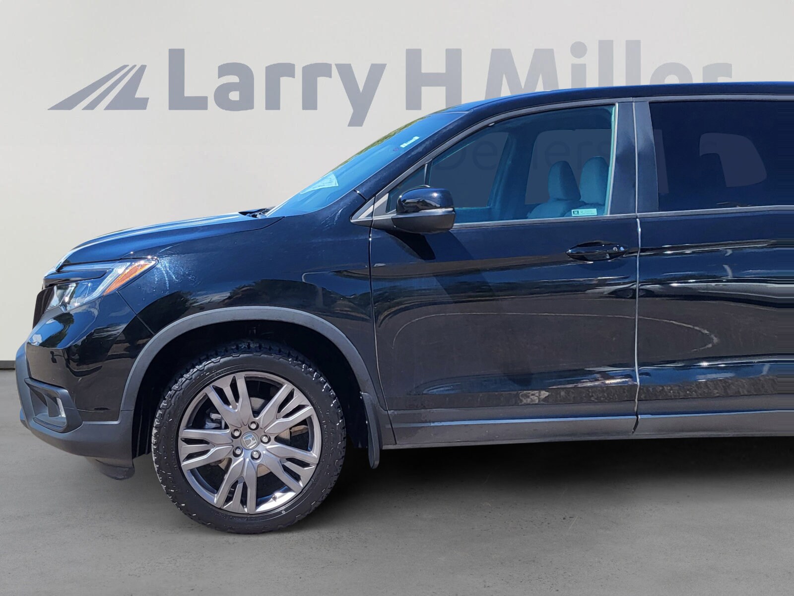 2019 Honda Passport EX-L photo 2