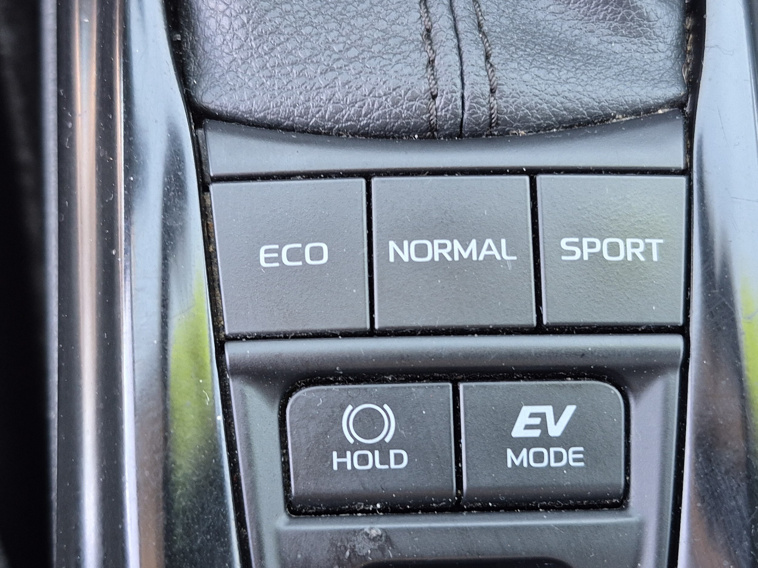 2025 Toyota Camry 32