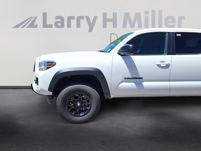 Standard Hood Fender & Mirror Kit | TOYOTA TUNDRA REGULAR CAB SR 2018 Standard Hood Fender & Mirror Kit | TOYOTA TUNDRA REGULAR CAB SR 2018
