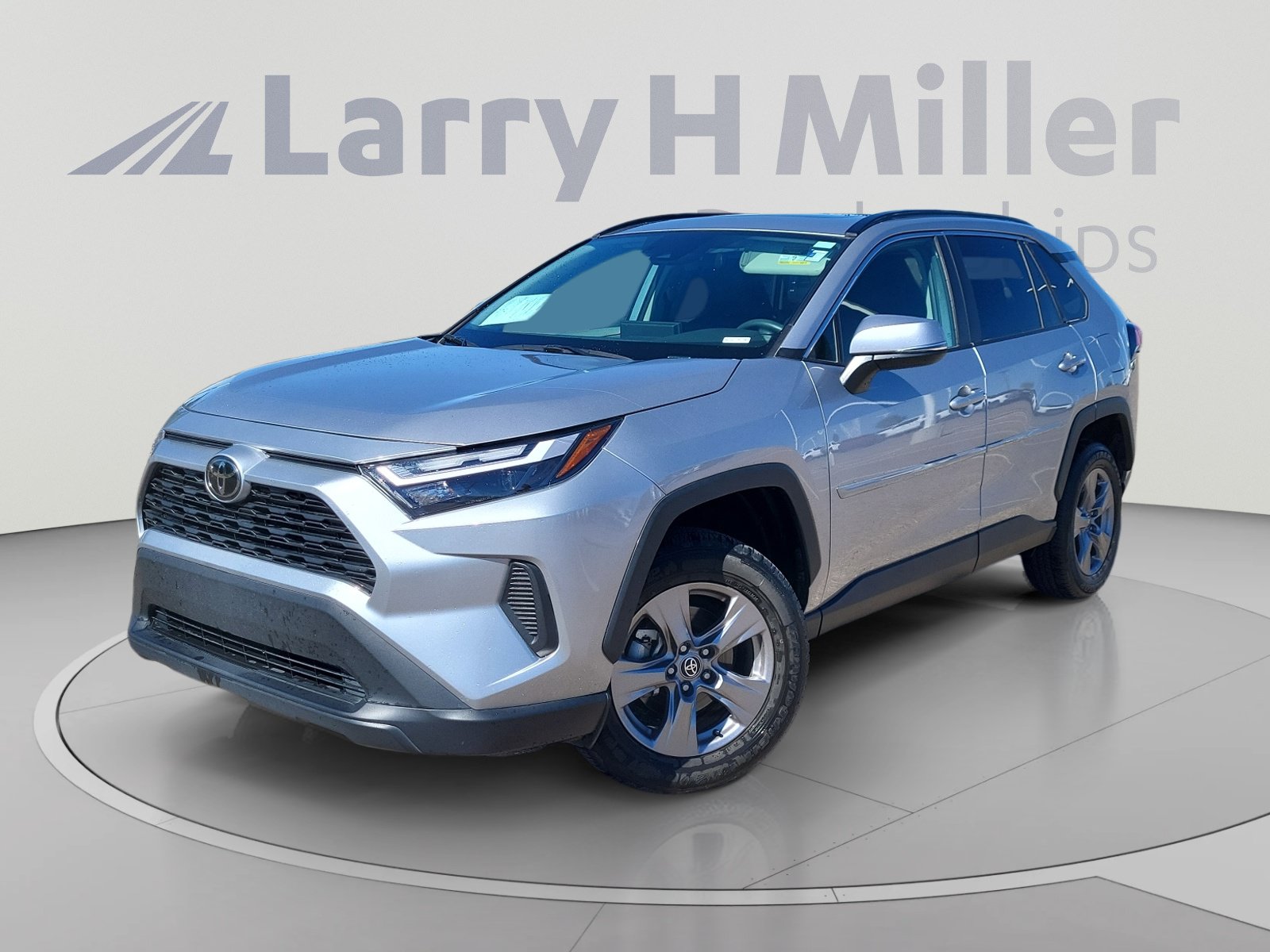 2025 Toyota RAV4 XLE SUV