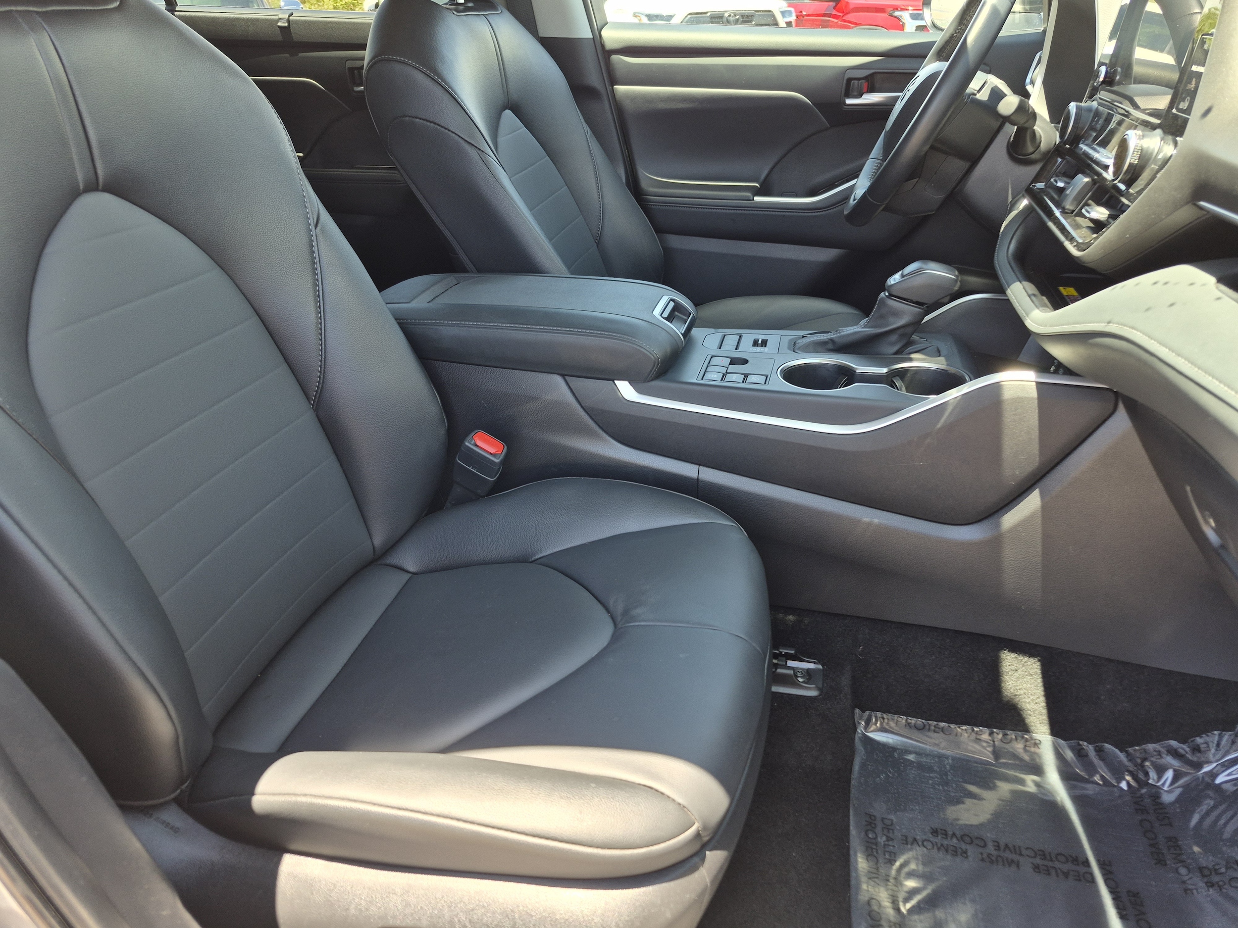 2025 Toyota Highlander 24
